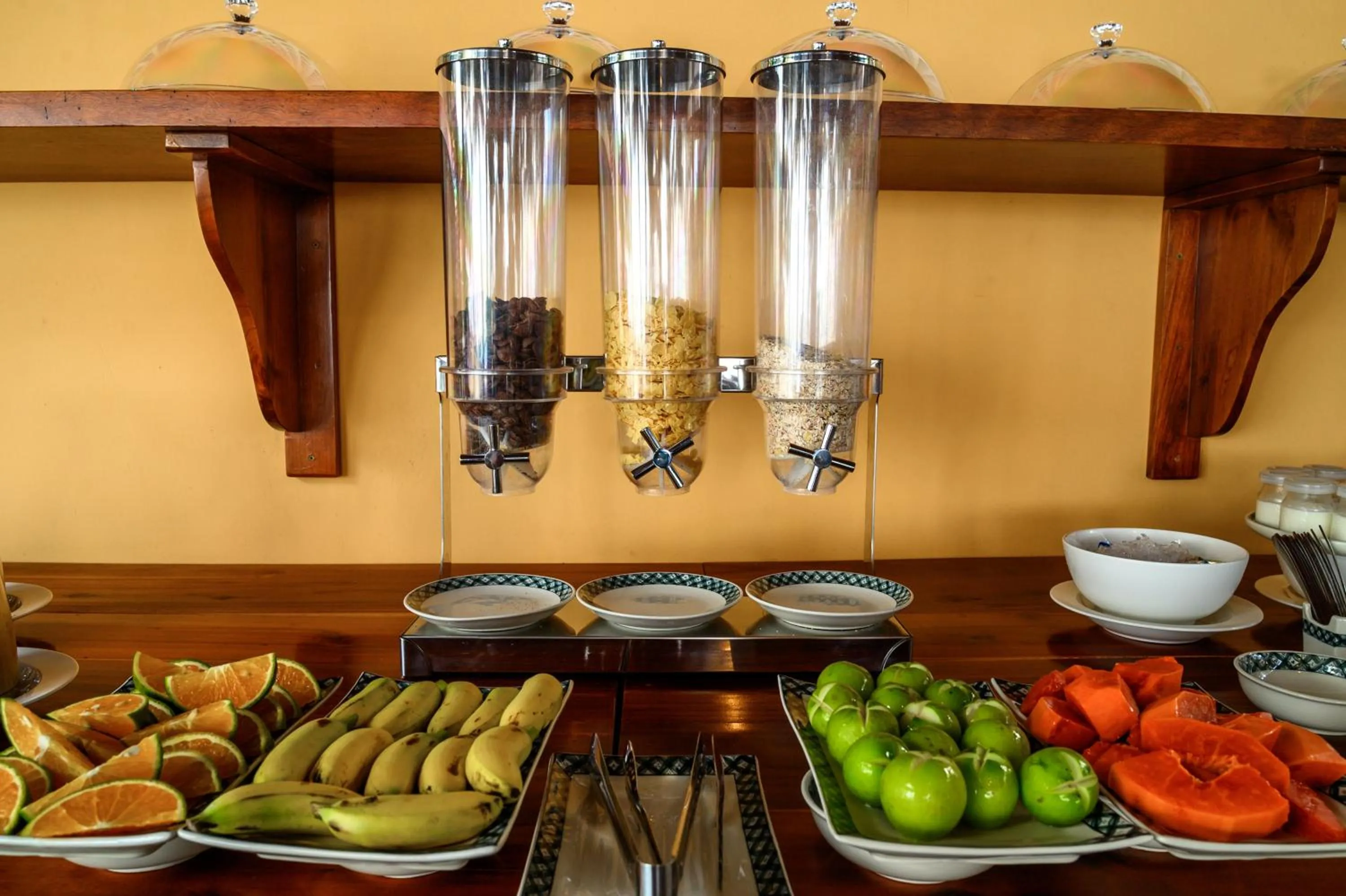 Food and drinks in Vida Loca Sunset Beach Resort