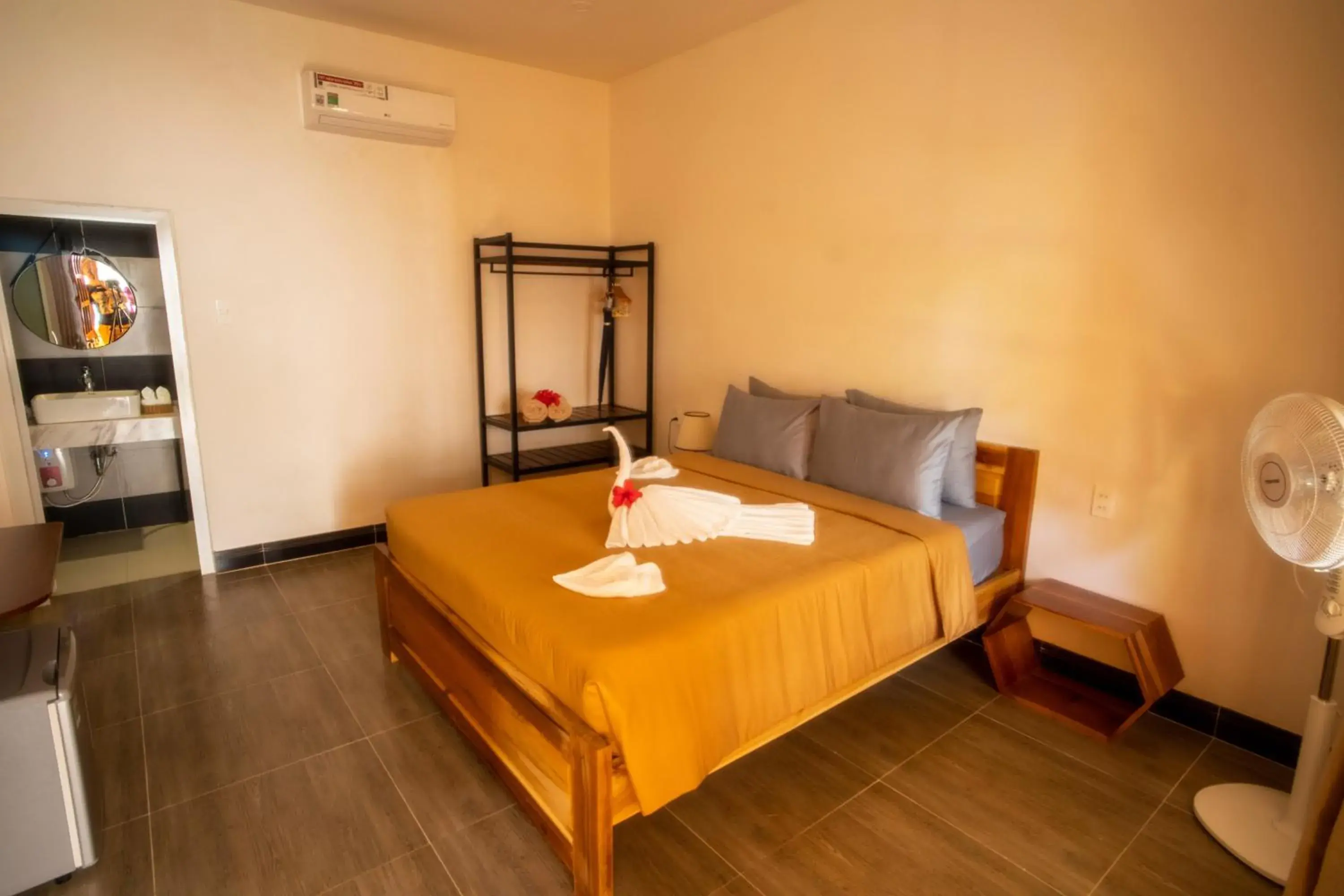 Superior Double Room in Vida Loca Sunset Beach Resort Superior Double Room in Vida Loca Sunset Beach Resort