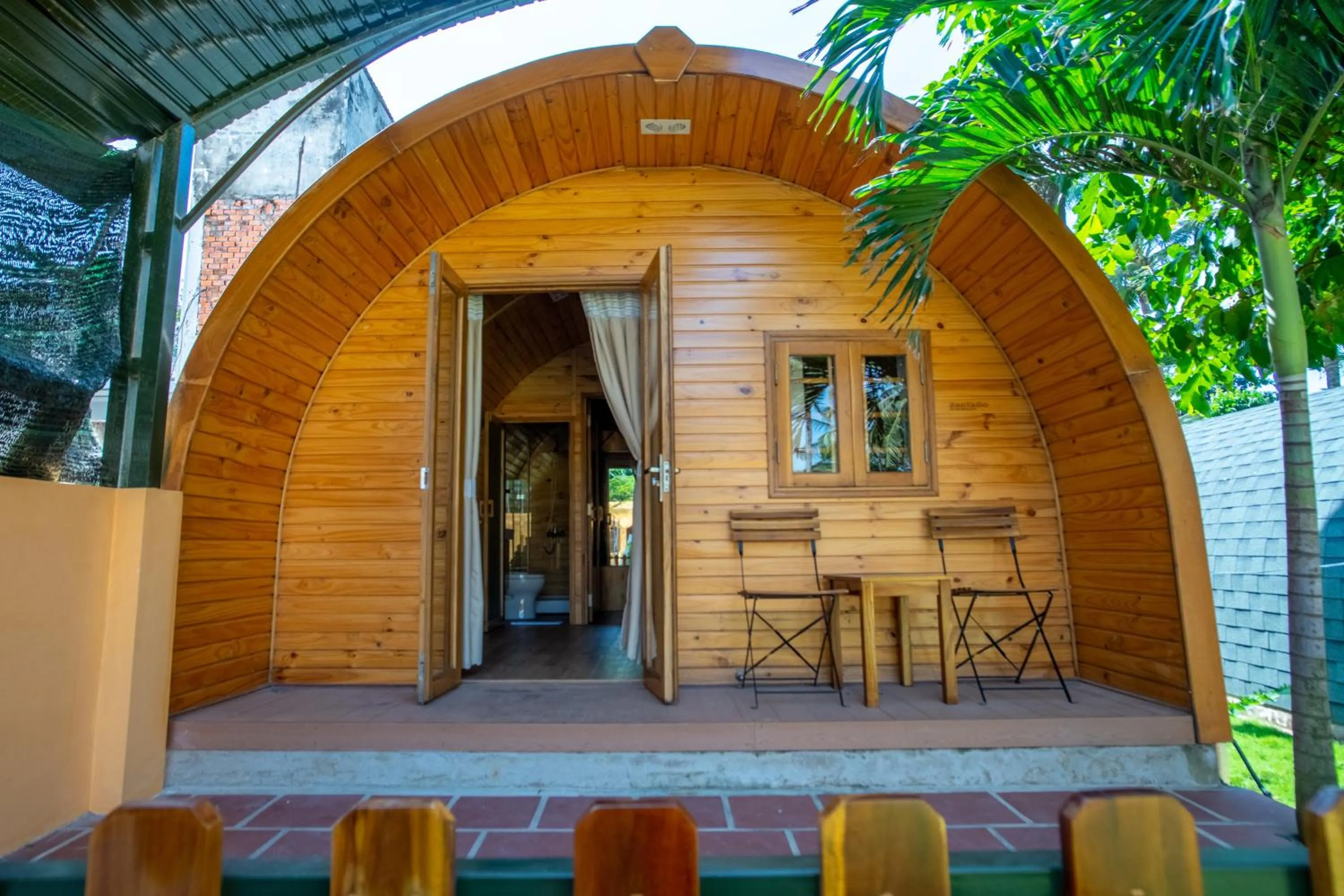 Property building in Vida Loca Sunset Beach Resort