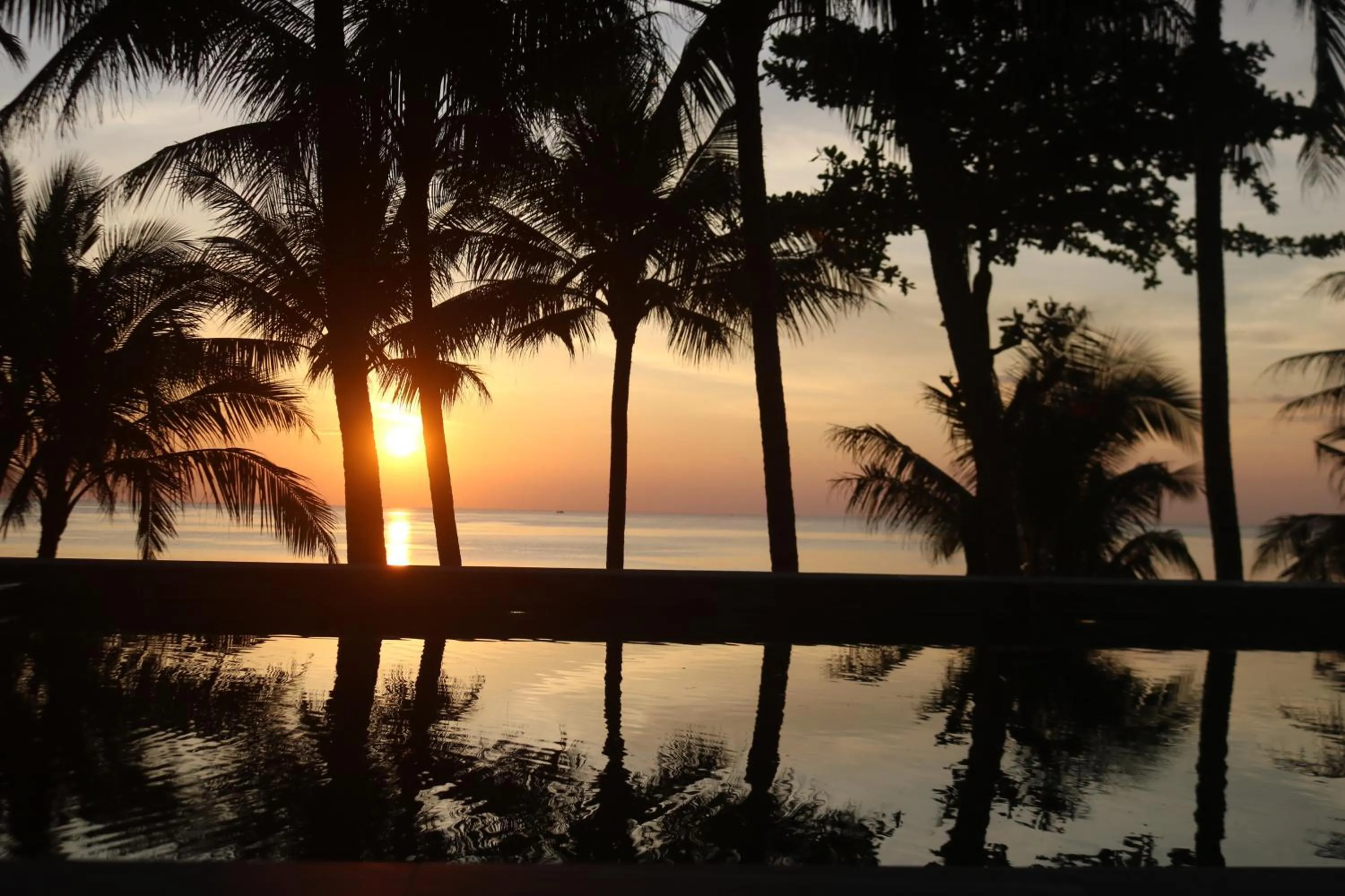 Pool view in Vida Loca Sunset Beach Resort