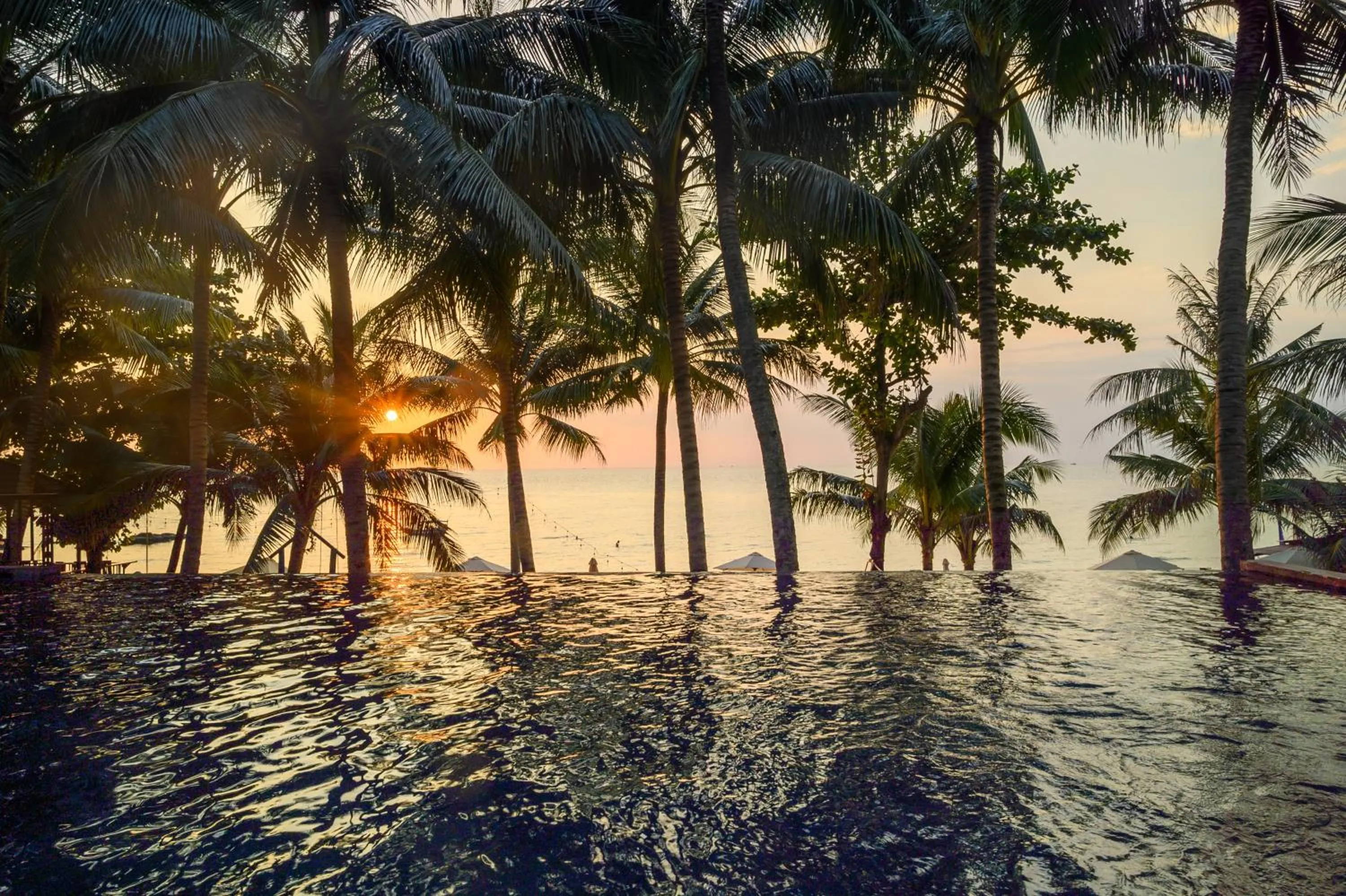 Day in Vida Loca Sunset Beach Resort