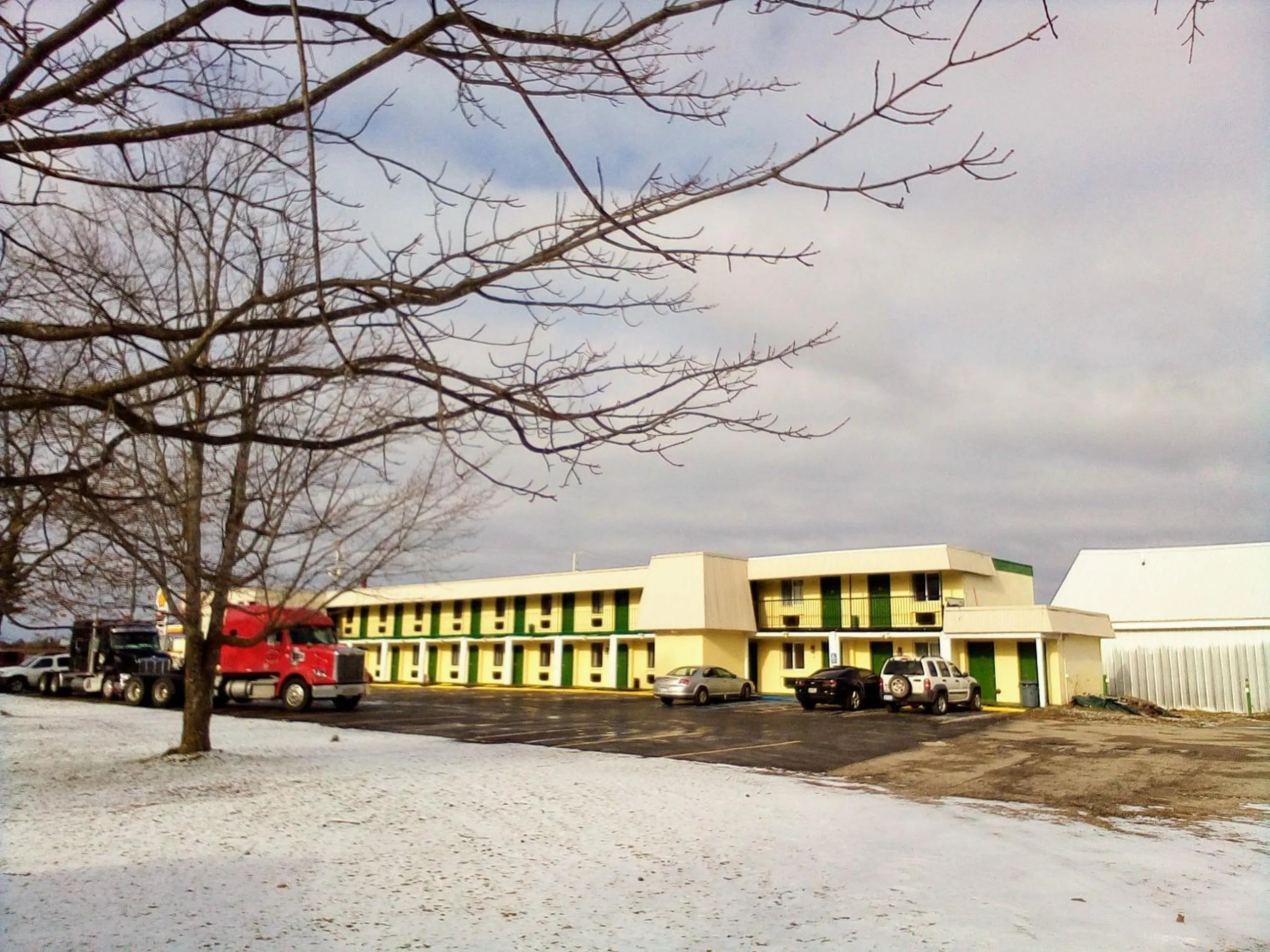 Property building in Granada Inn Motel - Kalkaska