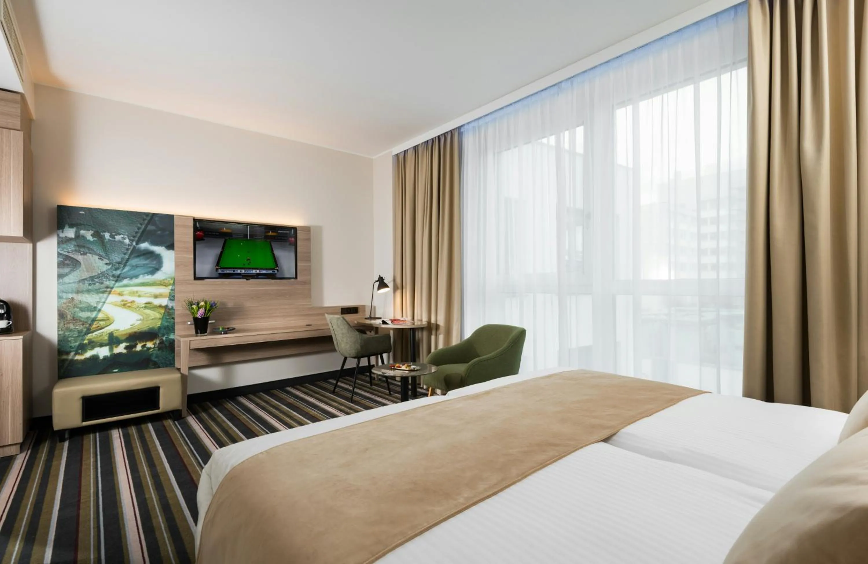 Photo of the whole room, Bed in Leonardo Hotel Offenbach Frankfurt