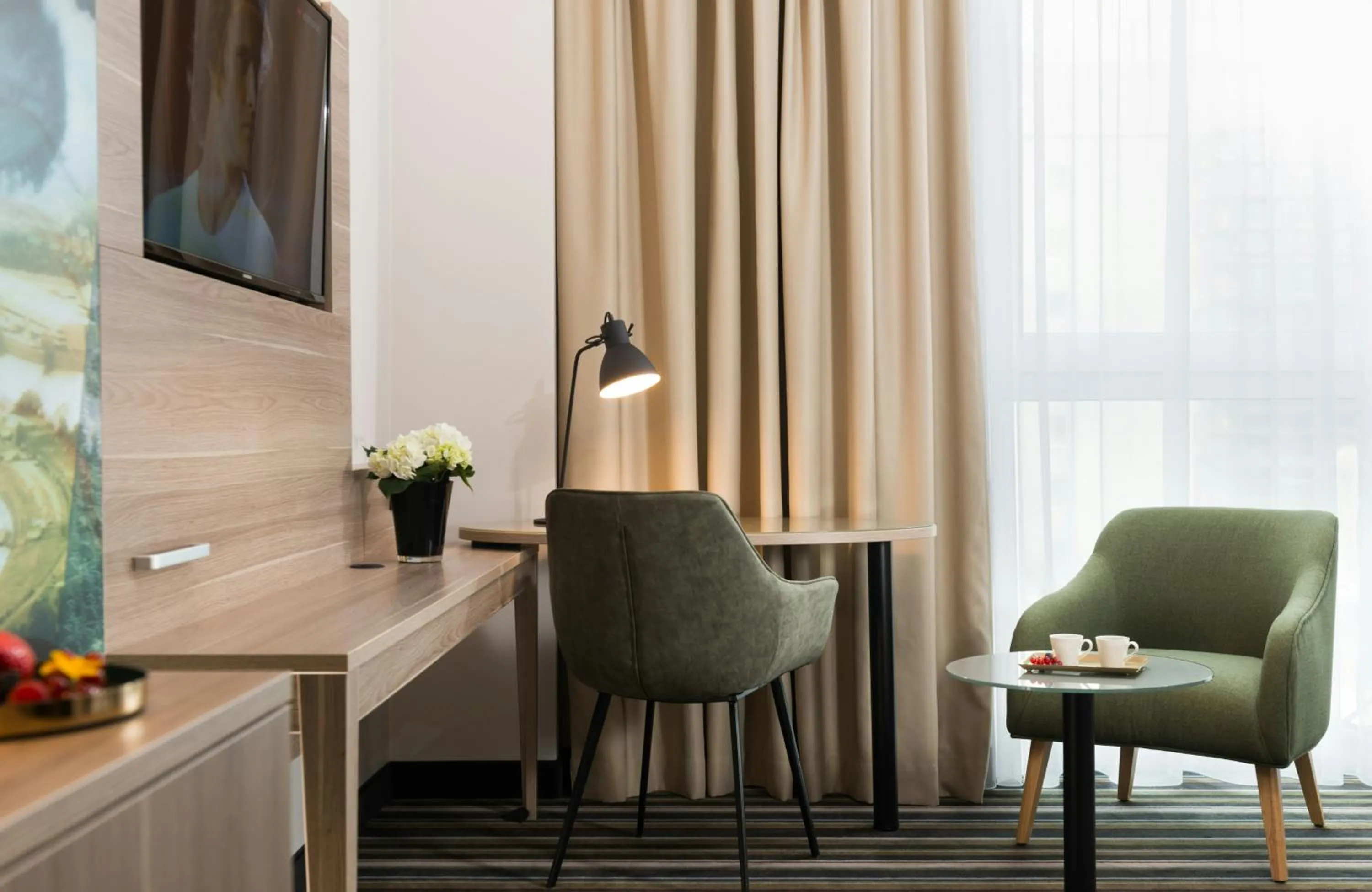 Photo of the whole room in Leonardo Hotel Offenbach Frankfurt