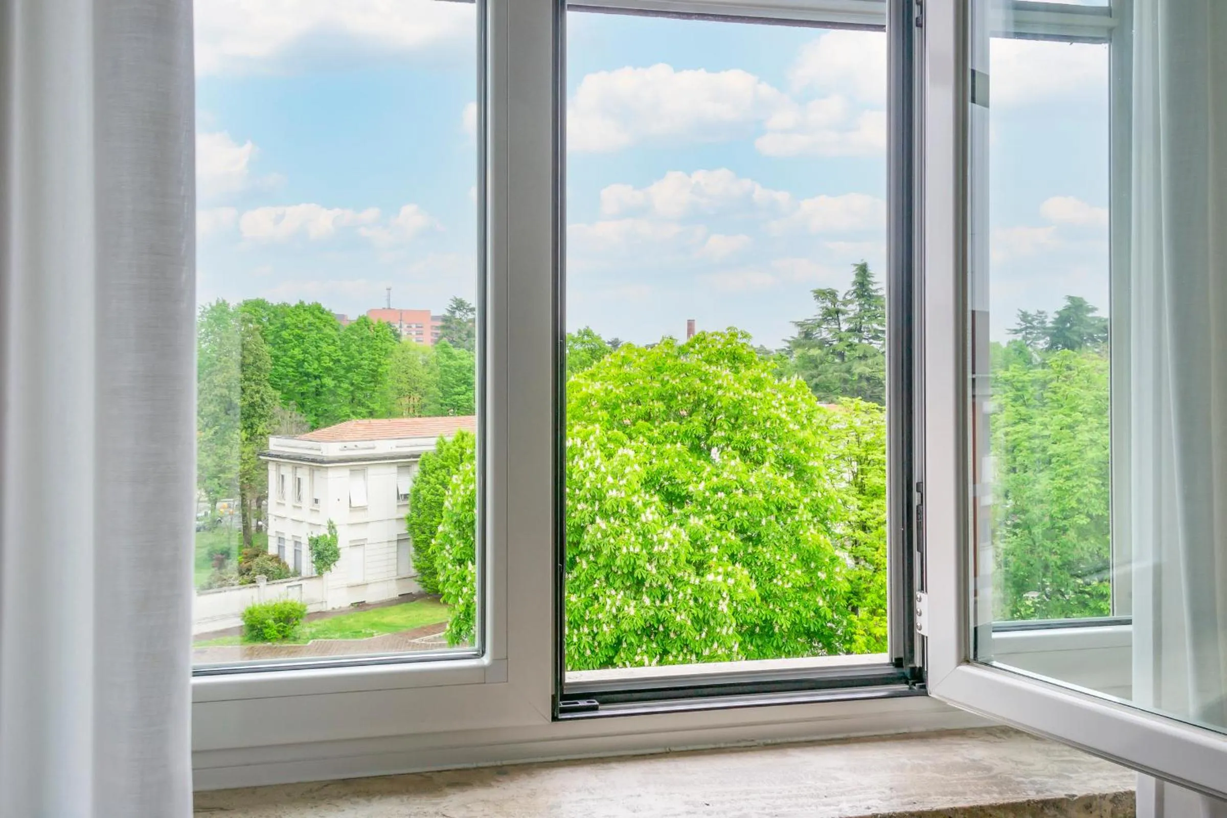 Spring in UniHo Hostel