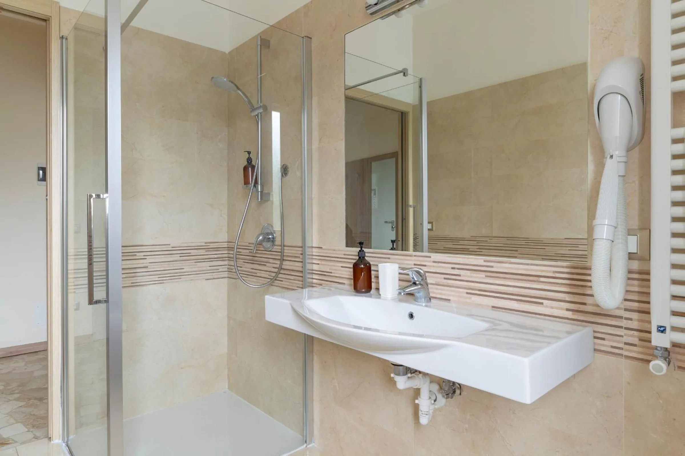 Shower in UniHo Hostel