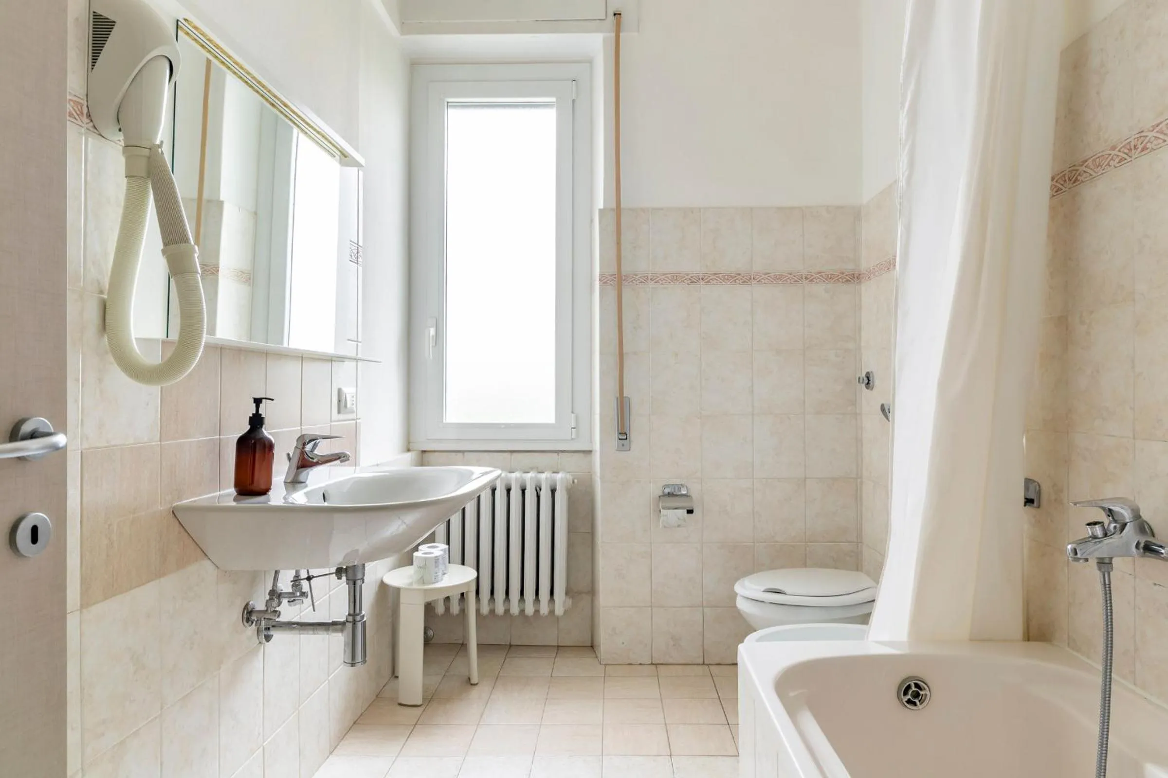 Toilet in UniHo Hostel