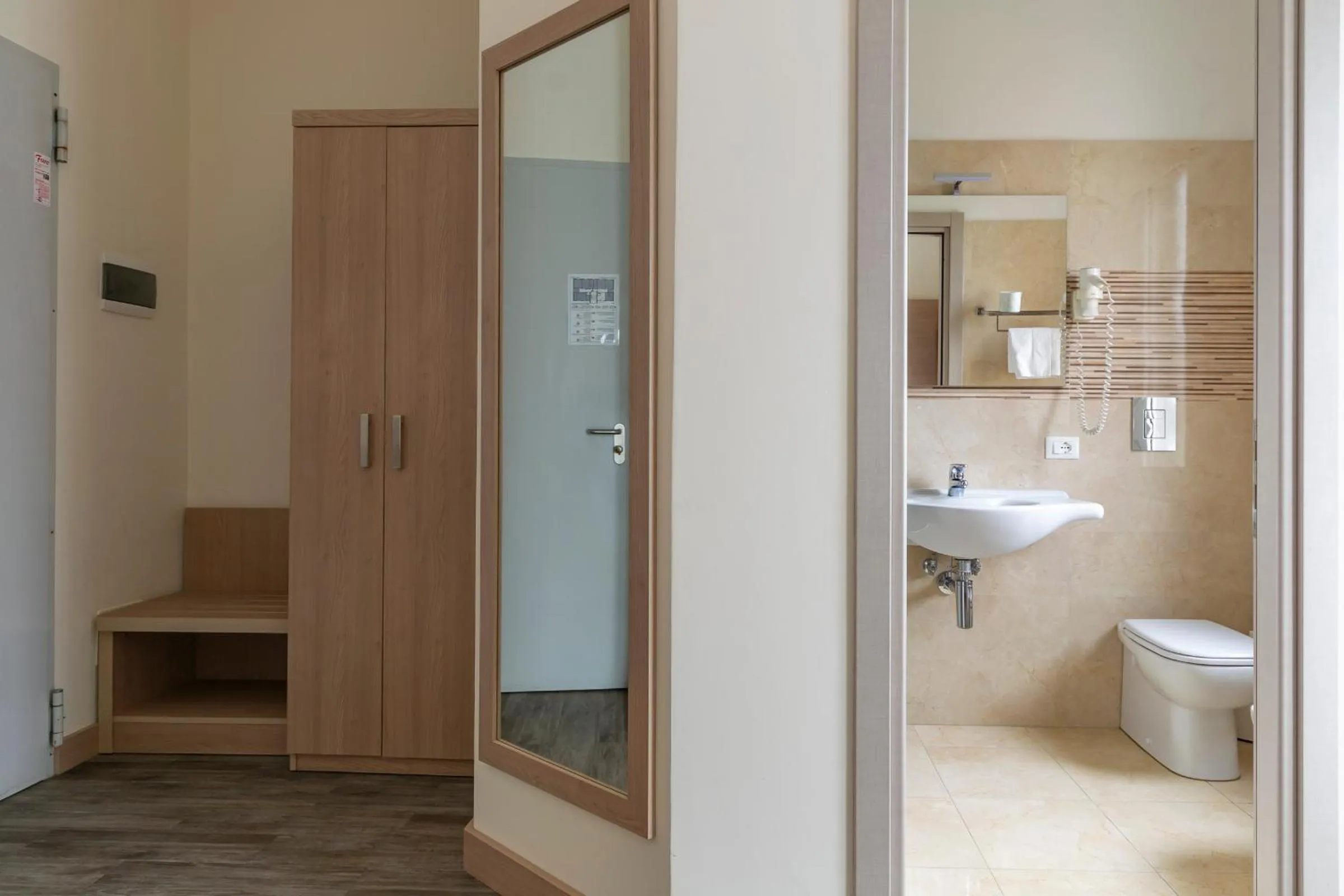 Bathroom in UniHo Hostel