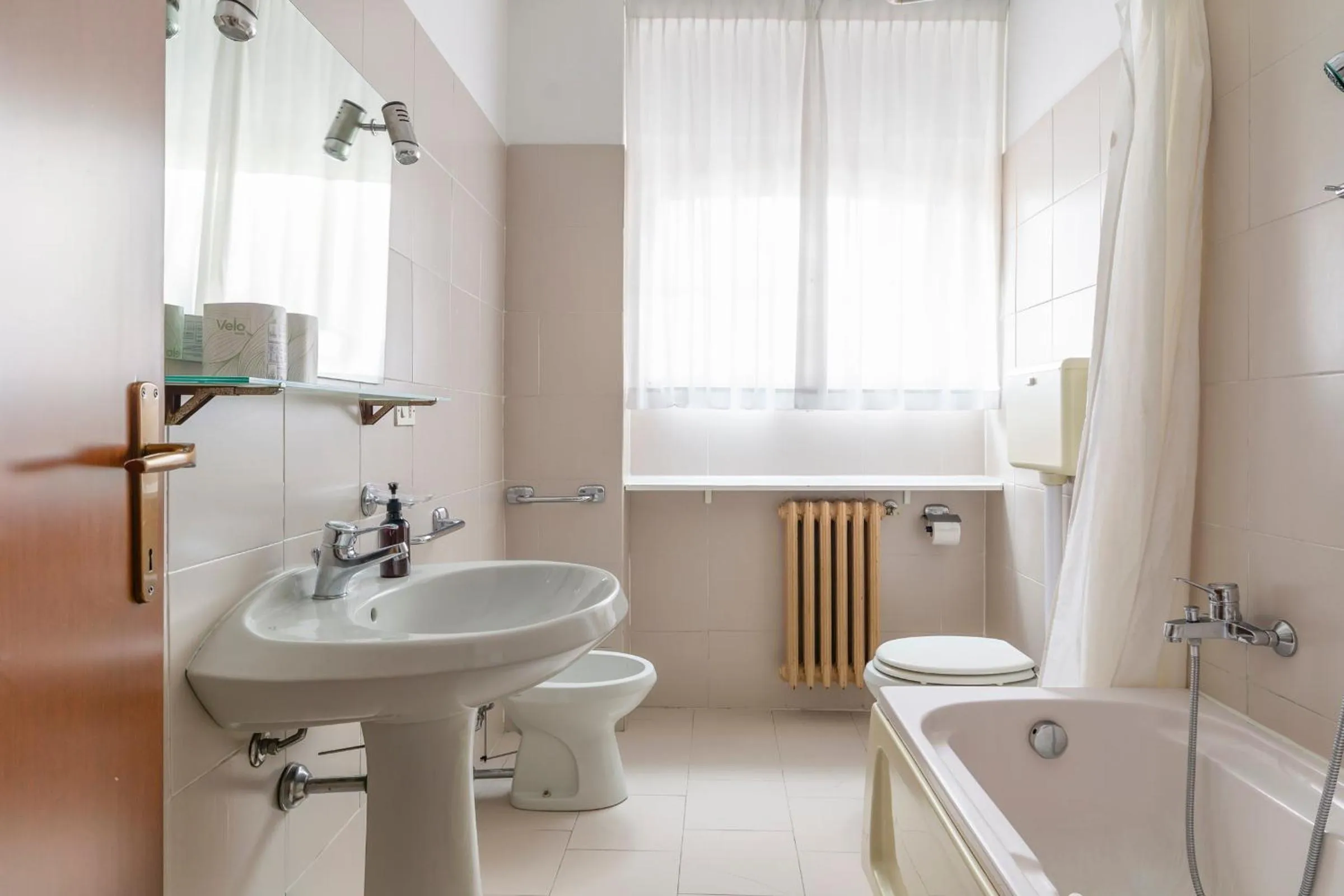 Toilet in UniHo Hostel