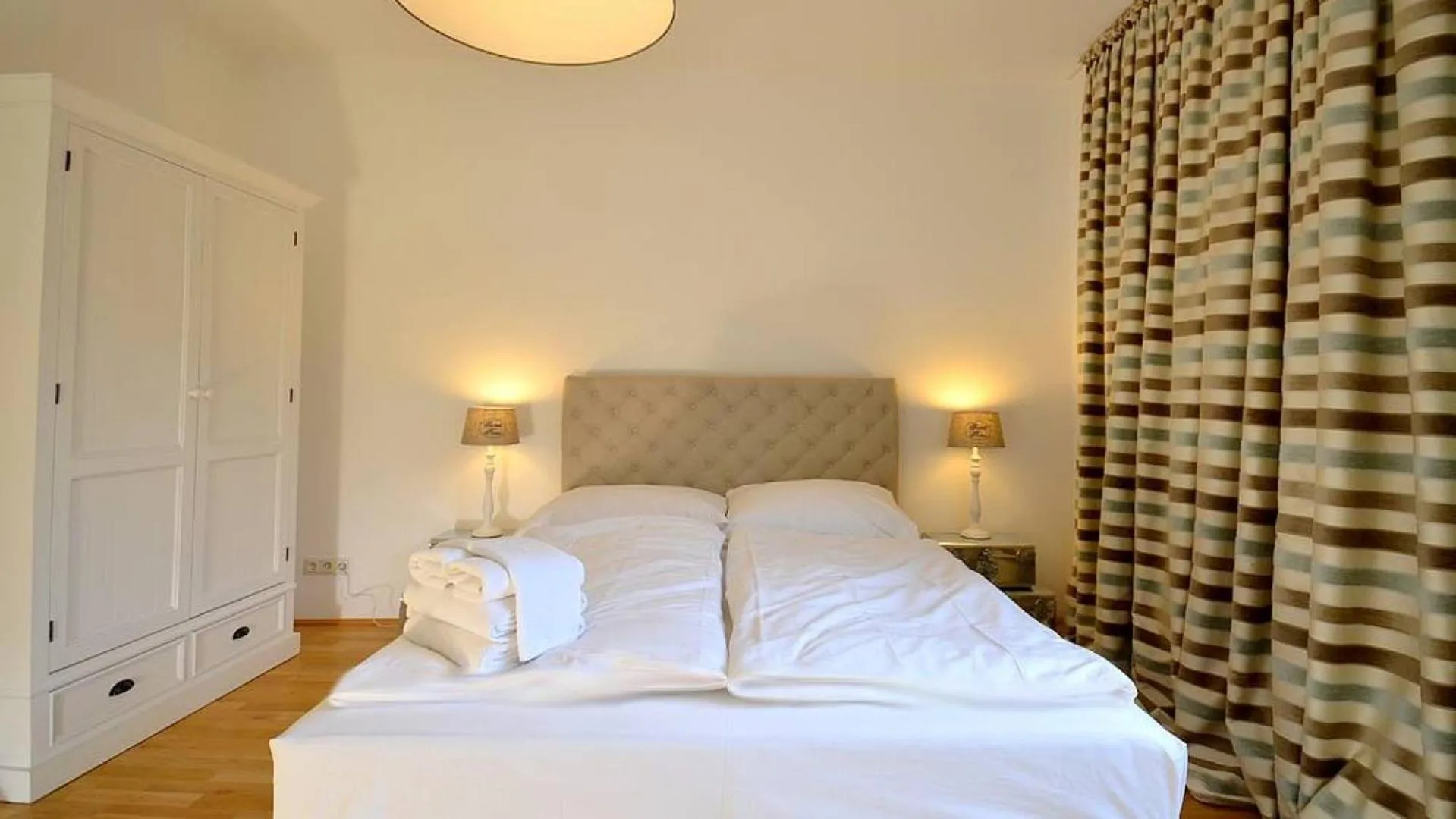 Bed in Vienna Residence, Naschmarkt - Karlsplatz