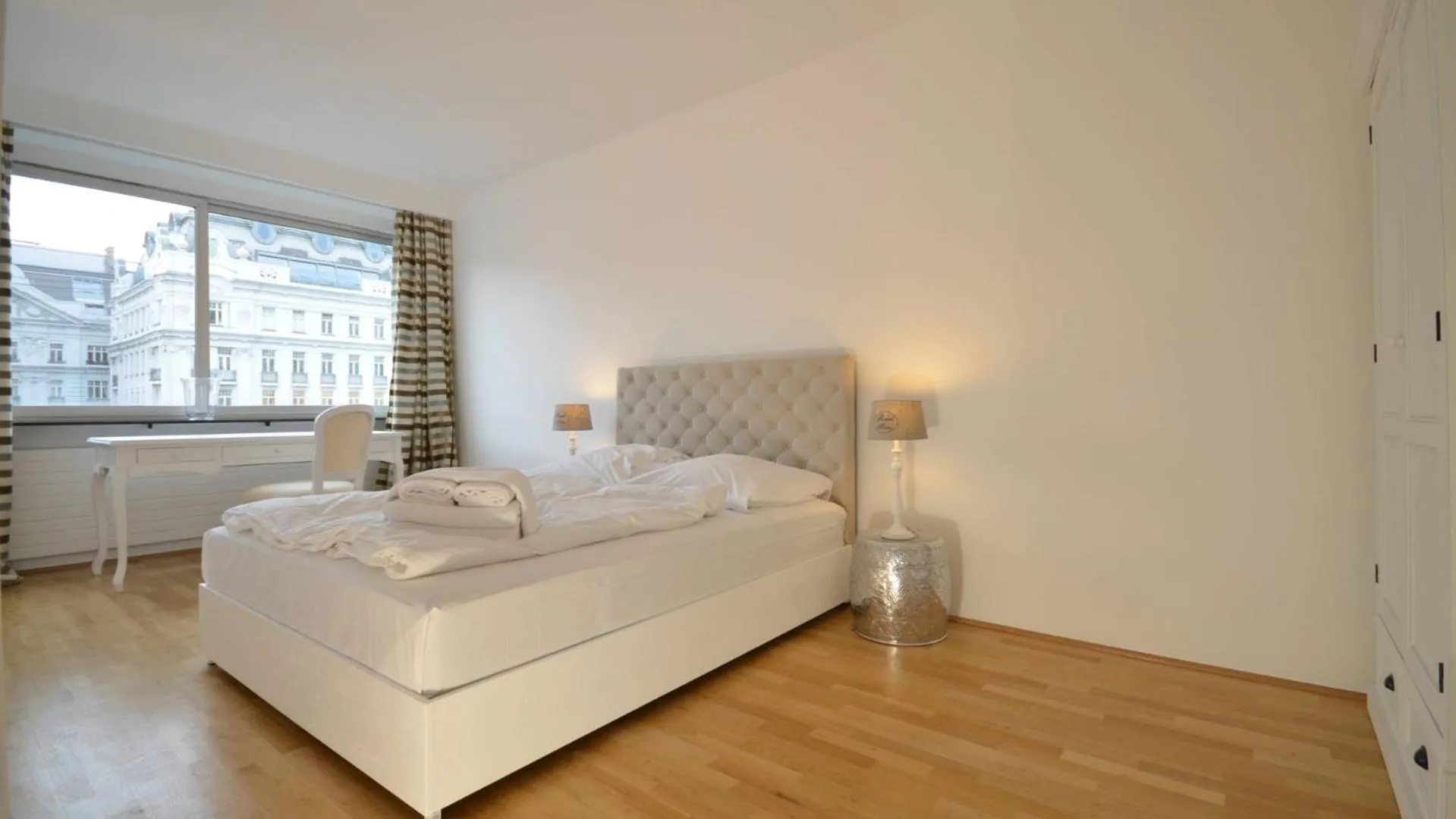 Bed in Vienna Residence, Naschmarkt - Karlsplatz