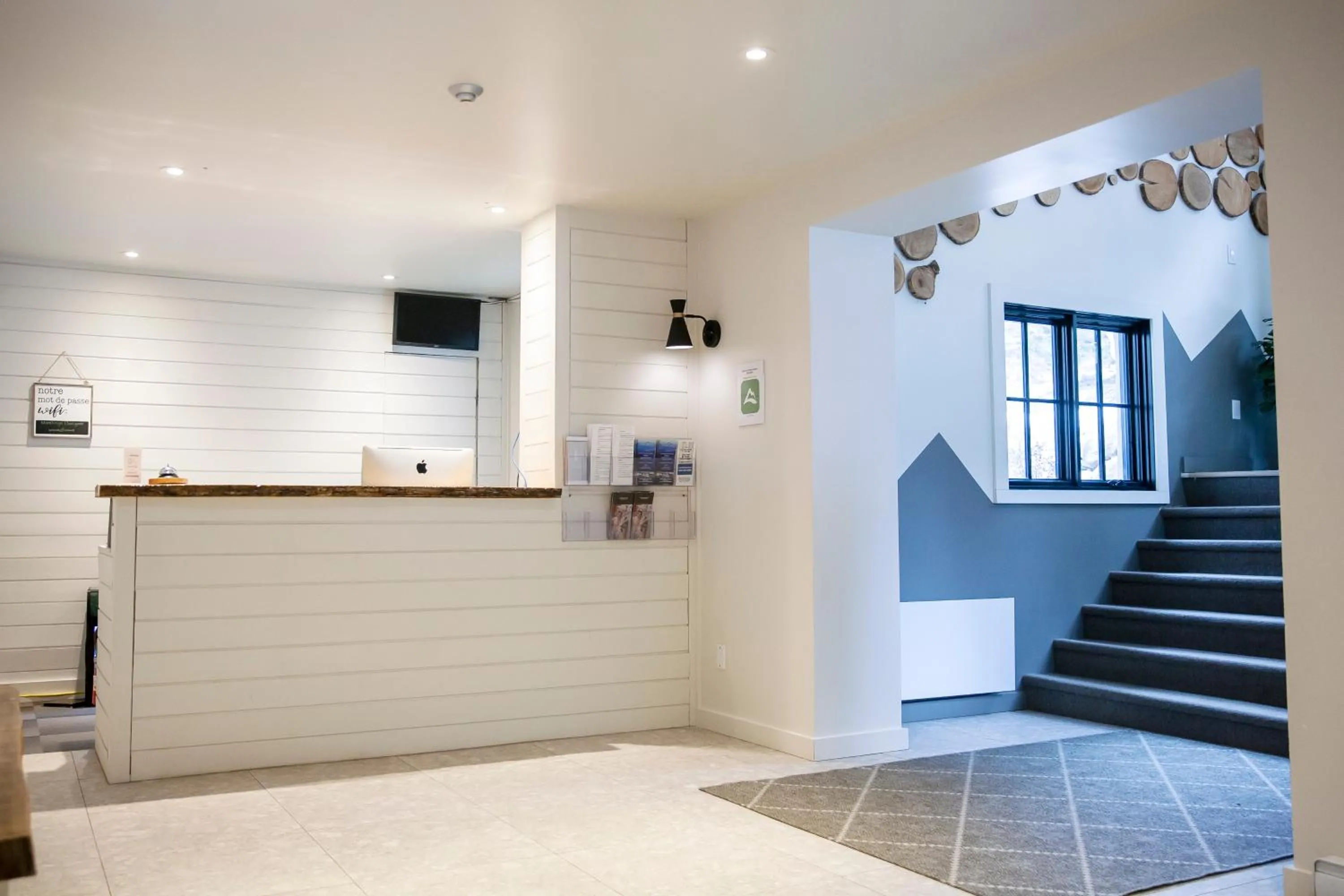 Lobby or reception in Auberge Manitonga