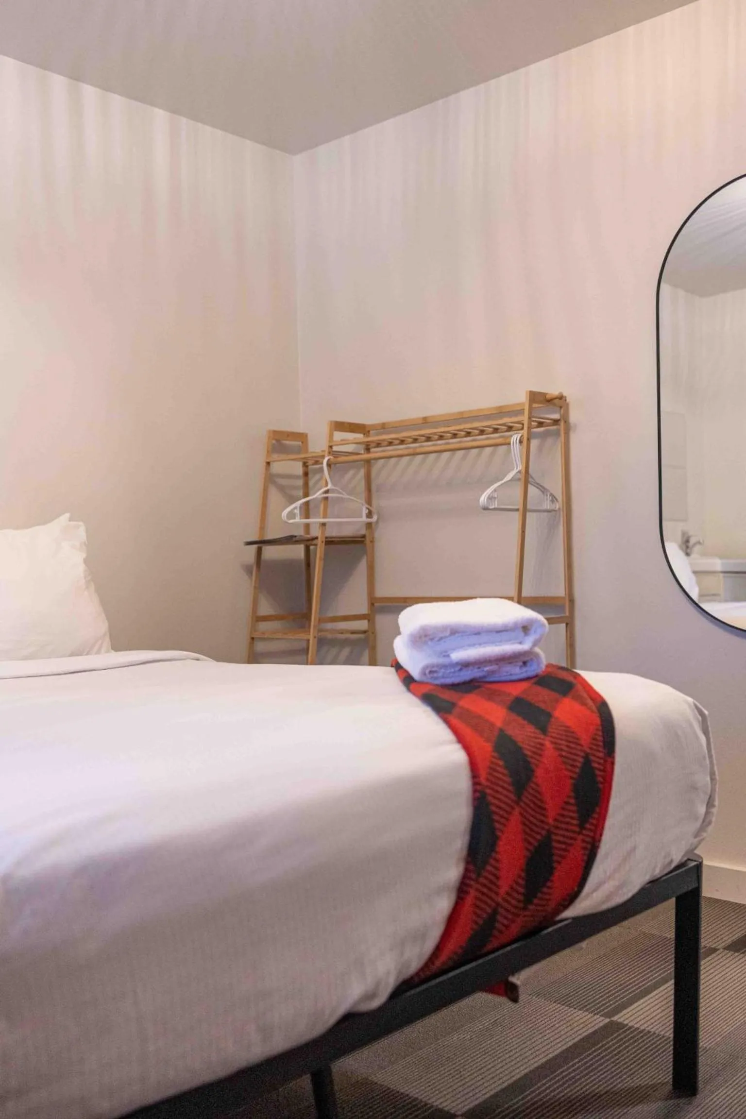 Bed in Auberge Manitonga