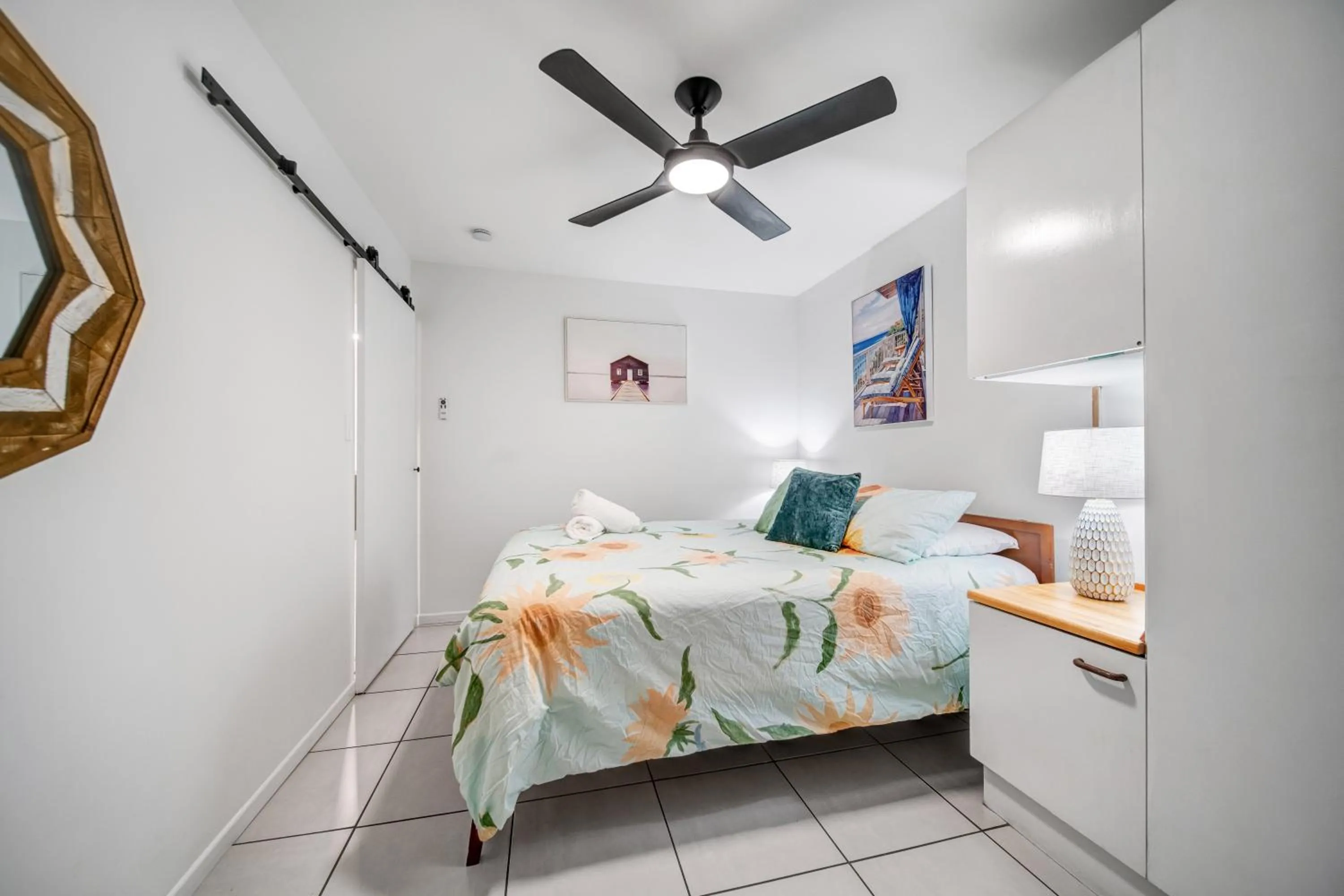 Bedroom, Bed in Beachcomber Peregian Beach