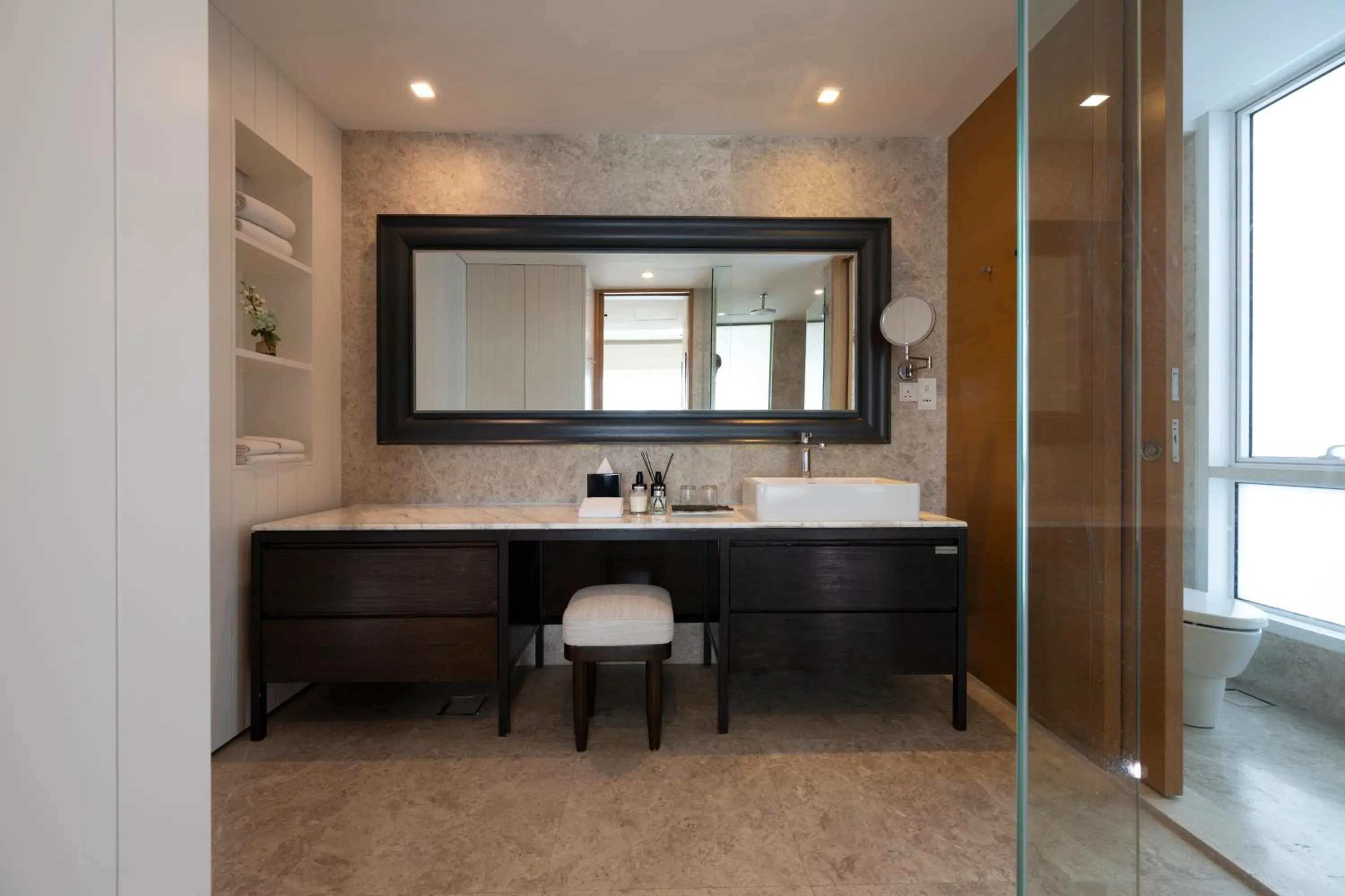 Bathroom in Lanson Place Bukit Ceylon