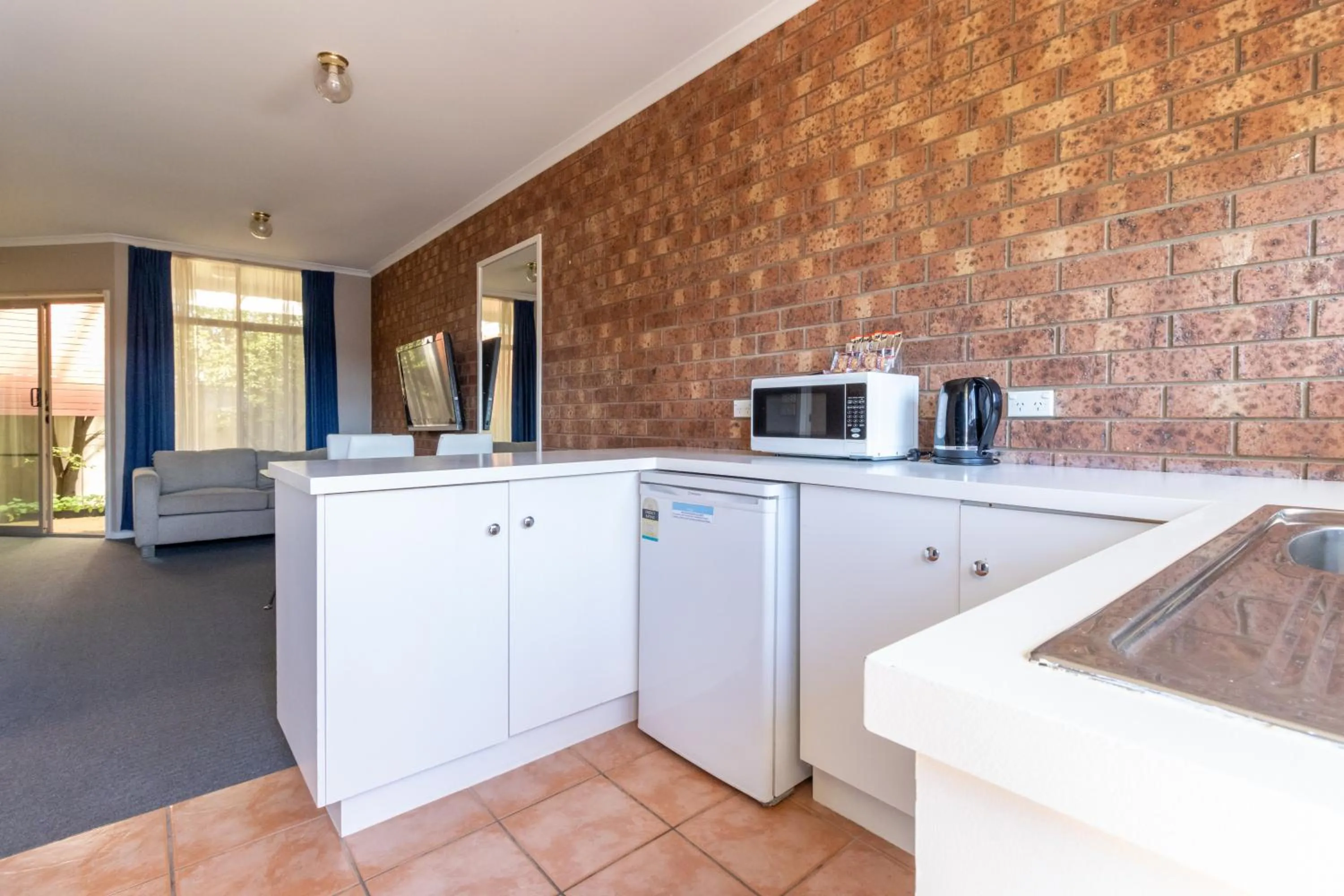 Kitchen or kitchenette in Portarlington Beach Motel