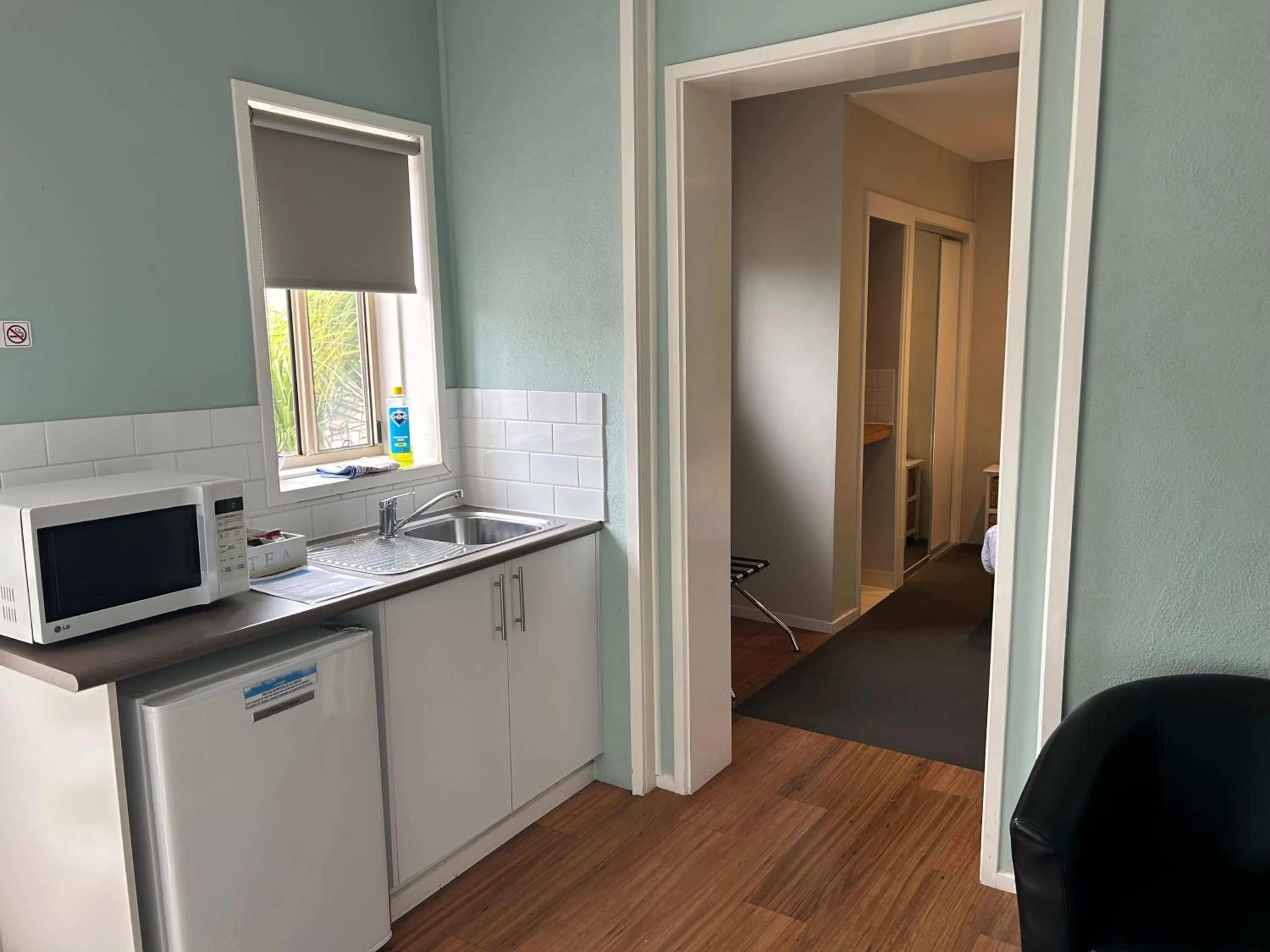 Property building in Portarlington Beach Motel