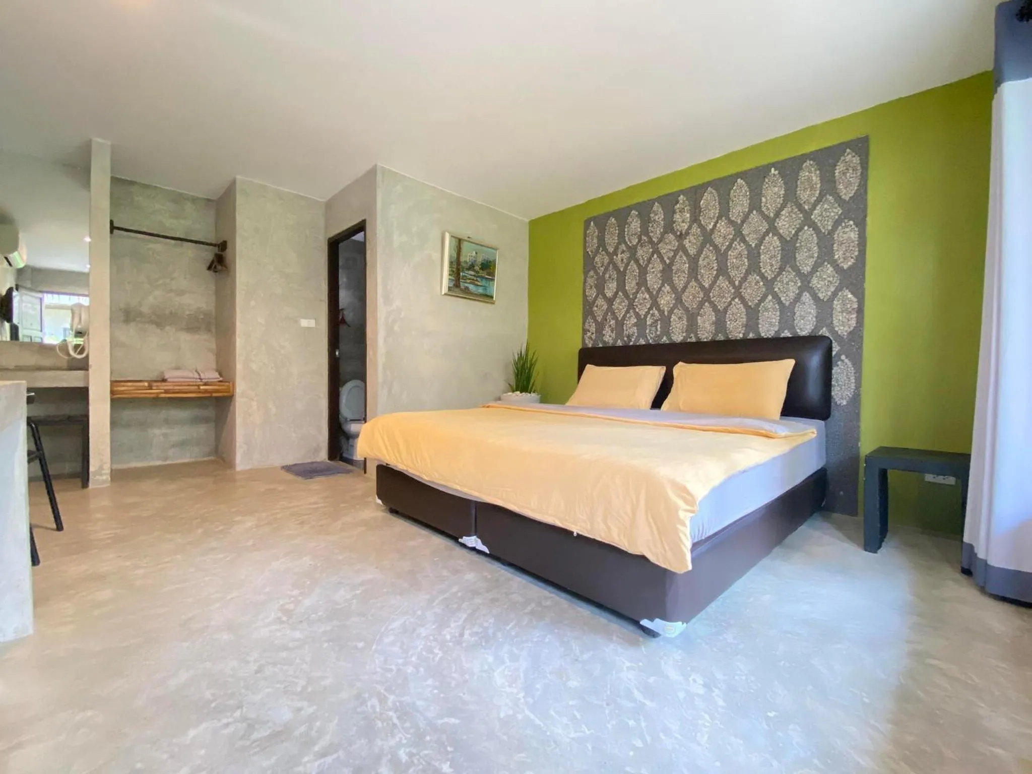 Bed in The Curve Residence