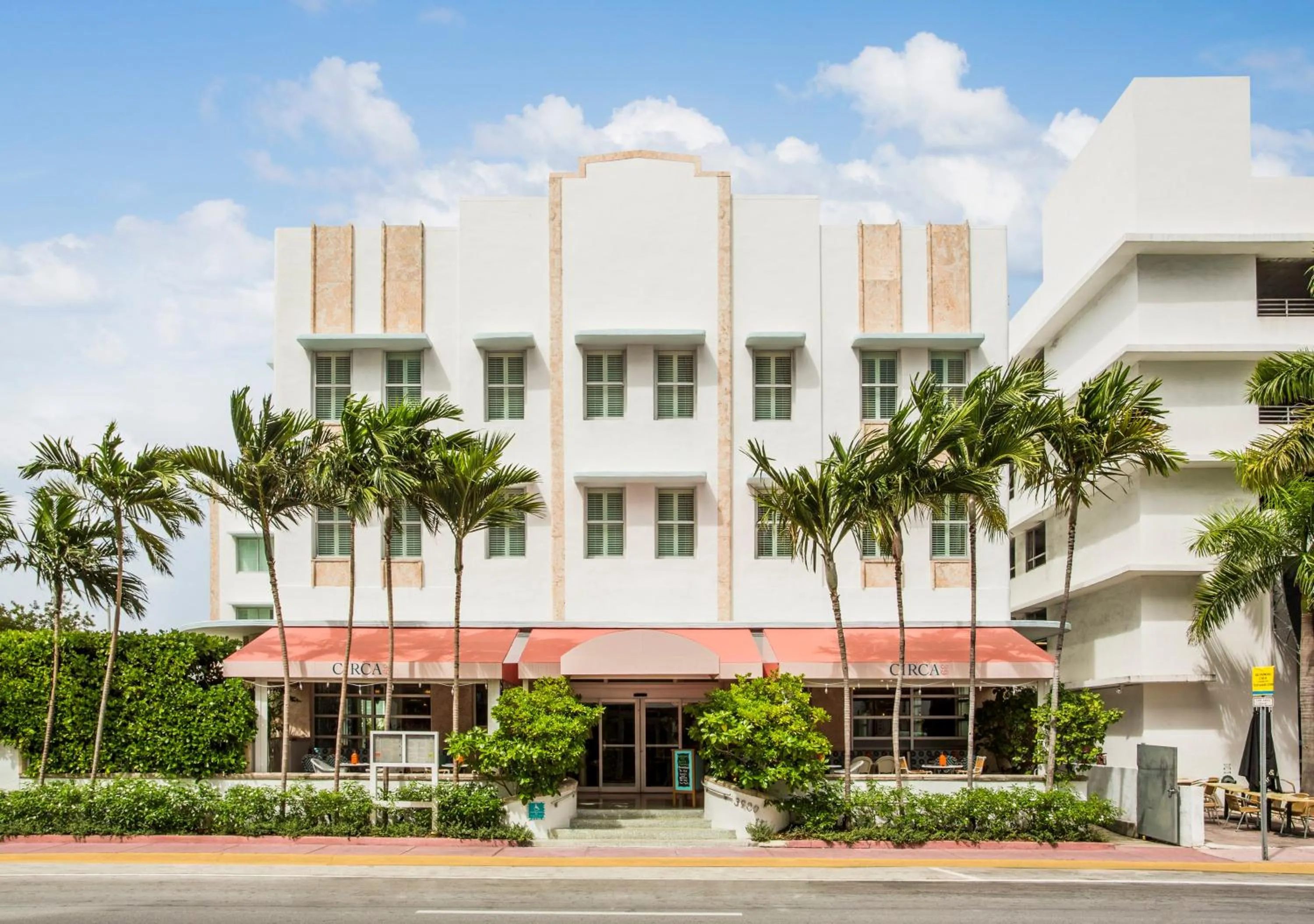 Property building in Circa 39 Miami Beach