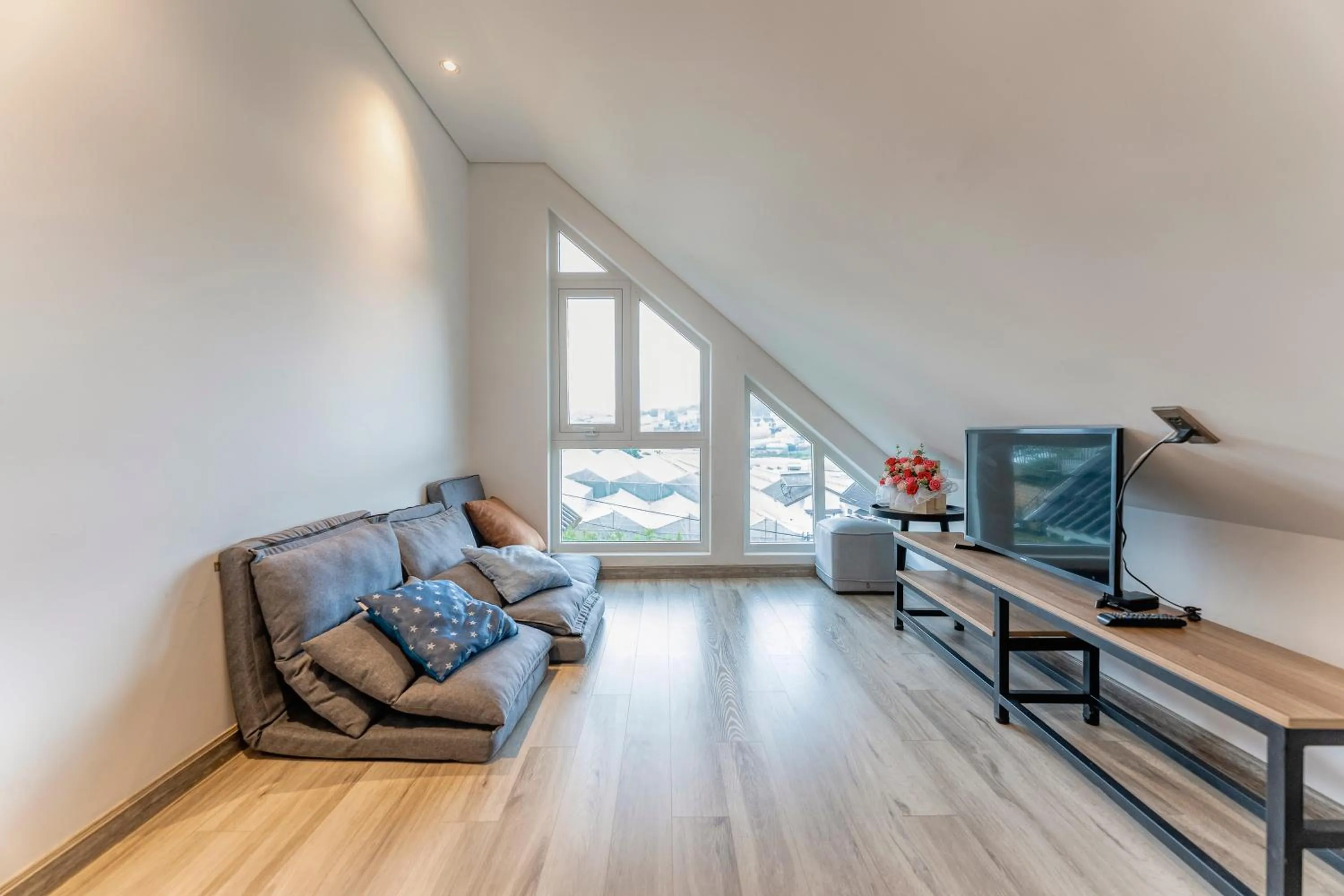 Living room in Canary Dalat Hotel