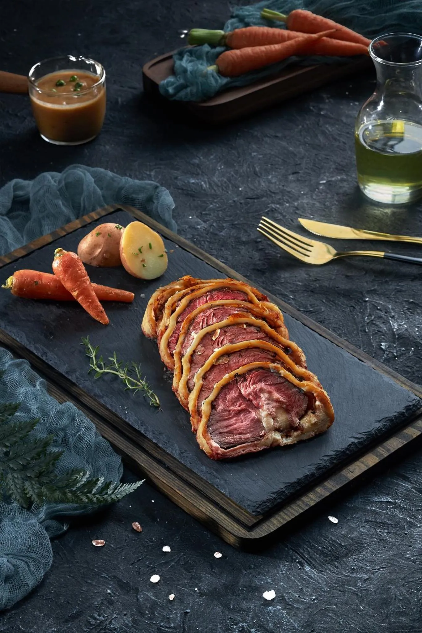 Restaurant/places to eat in Canary Dalat Hotel