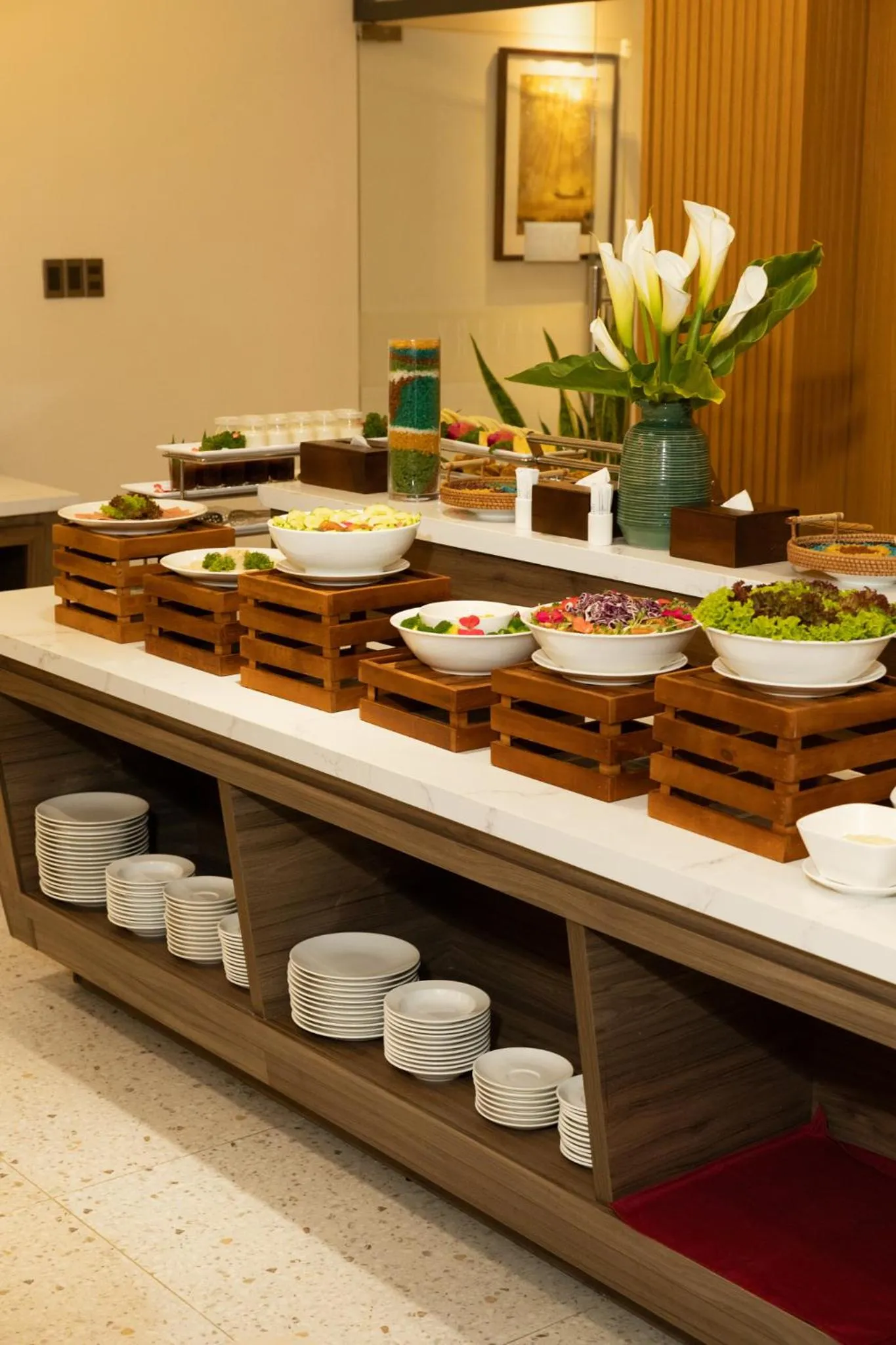 Restaurant/places to eat in Canary Dalat Hotel