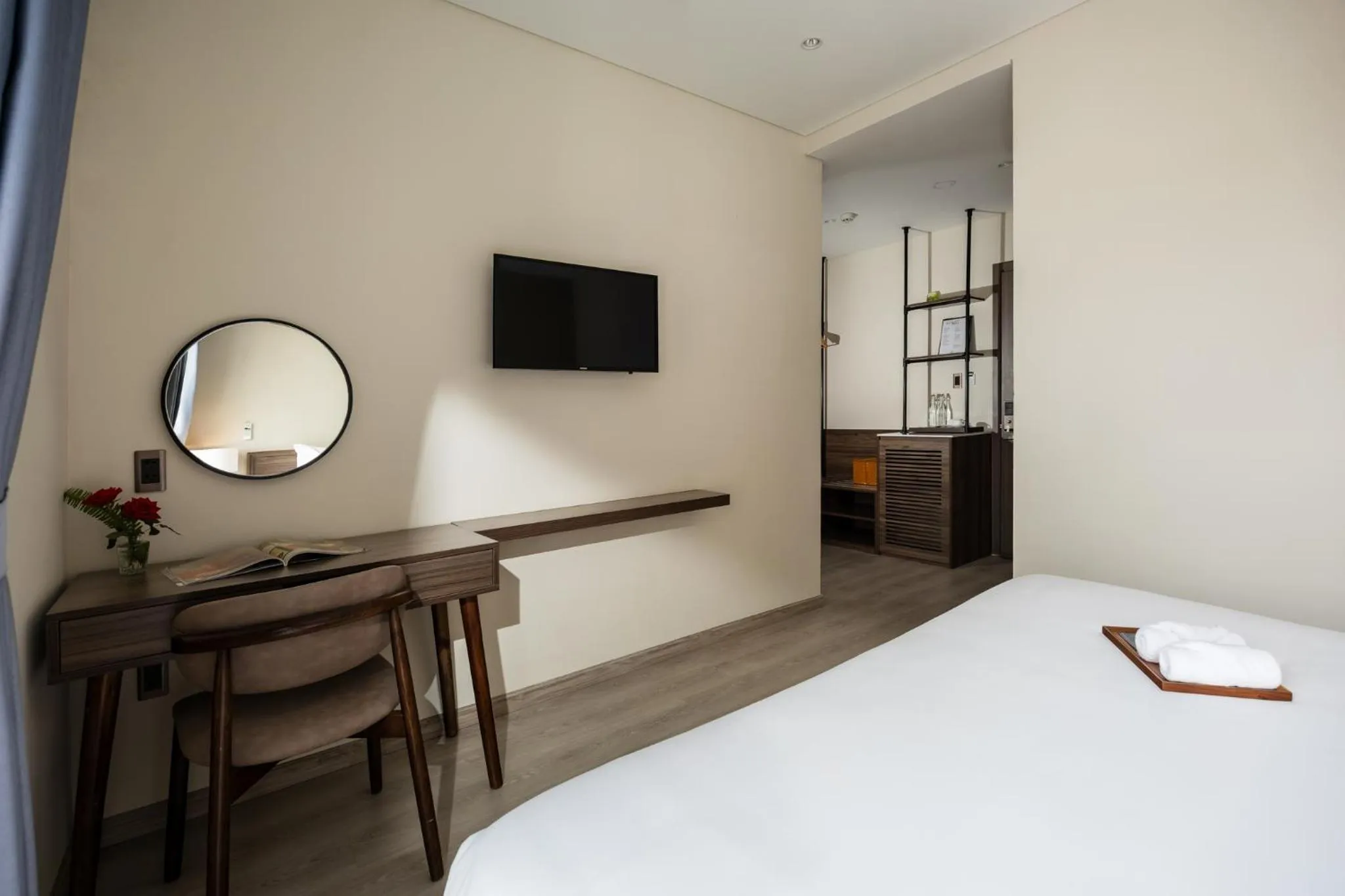 Communal lounge/ TV room, Bed in Canary Dalat Hotel