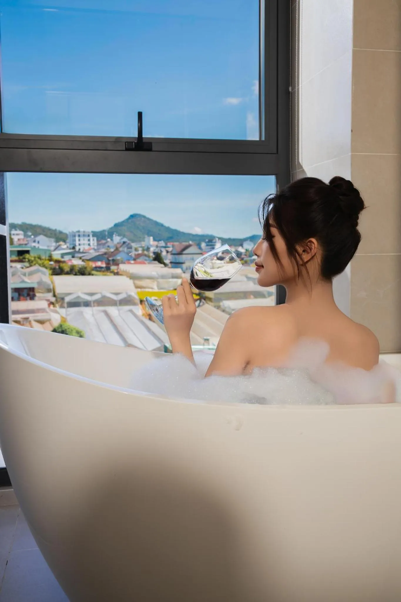 Bathroom in Canary Dalat Hotel