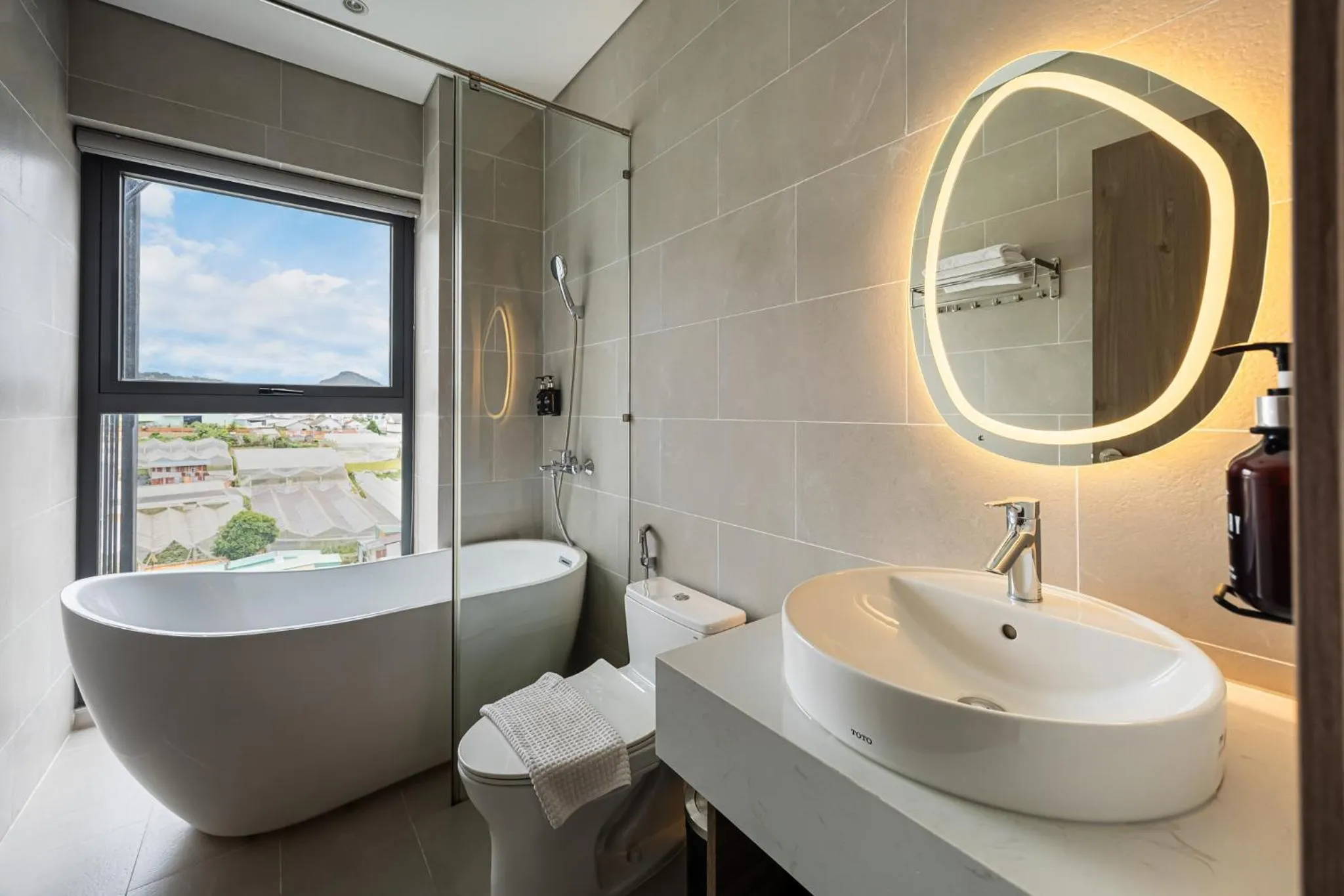 Bathroom in Canary Dalat Hotel