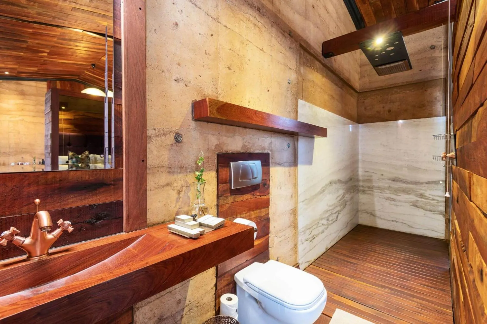 Toilet in Droombos Boutique Hotel