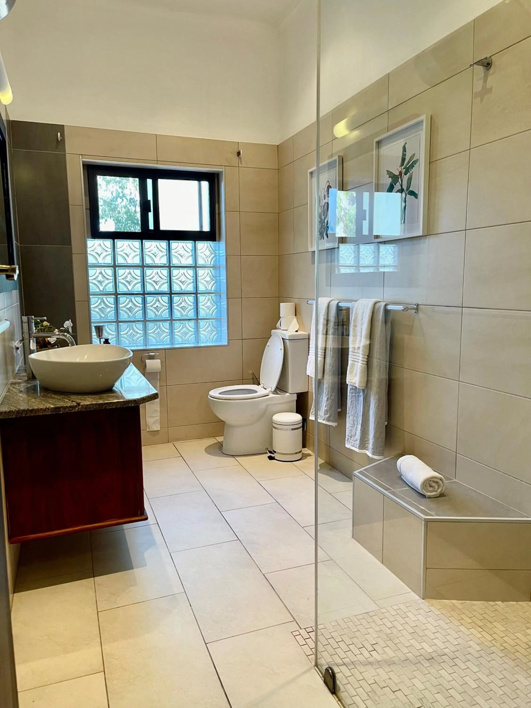 Shower in Droombos Boutique Hotel