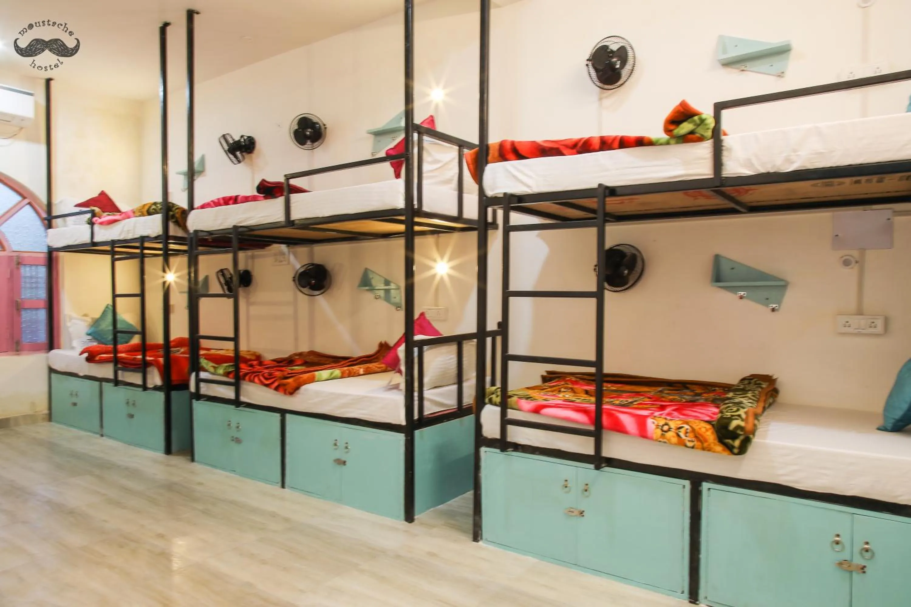 bunk bed in Moustache Khajuraho