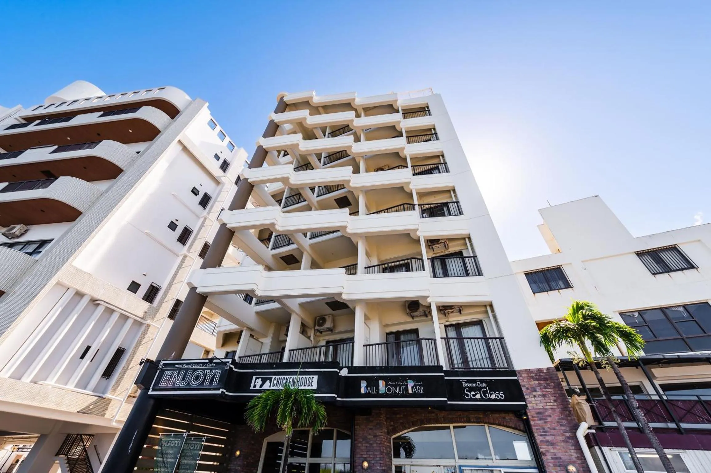 Property building in Hotel Sunset American