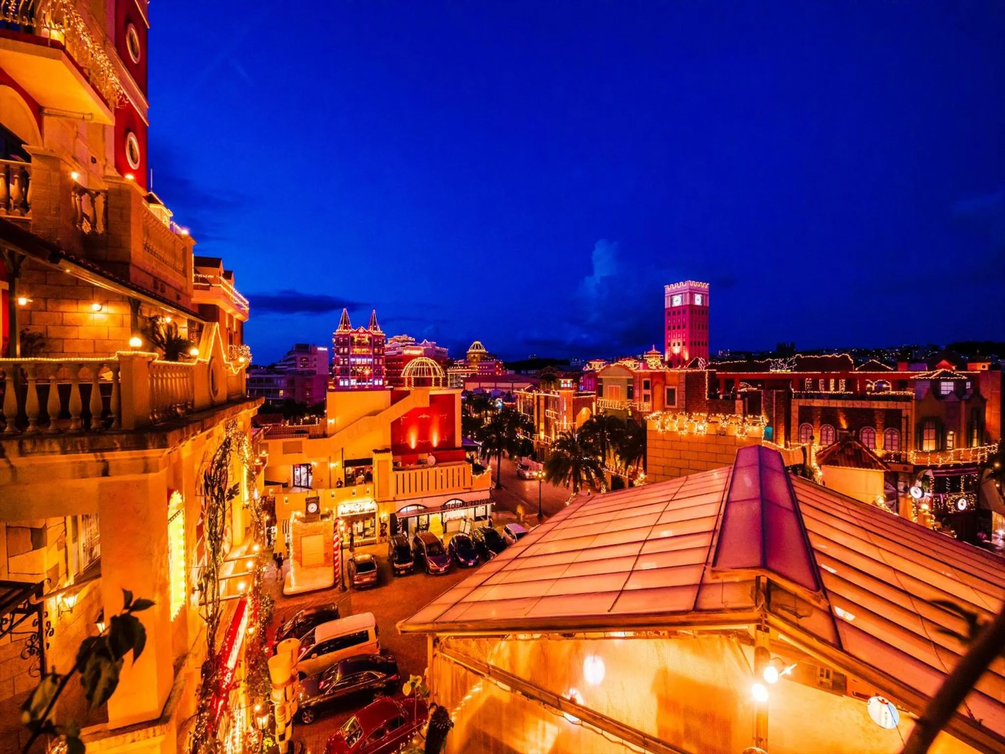 Nearby landmark in Hotel Sunset American