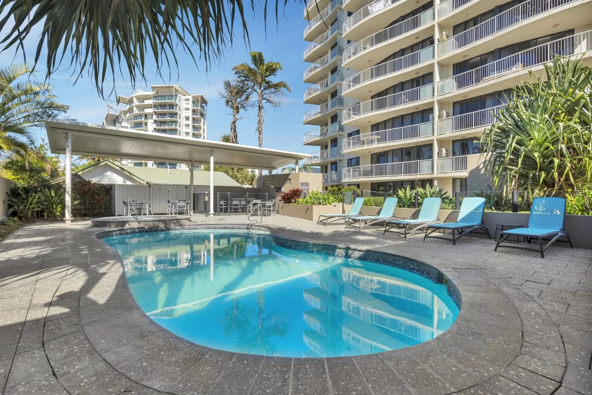 Swimming pool in Catalina Resort