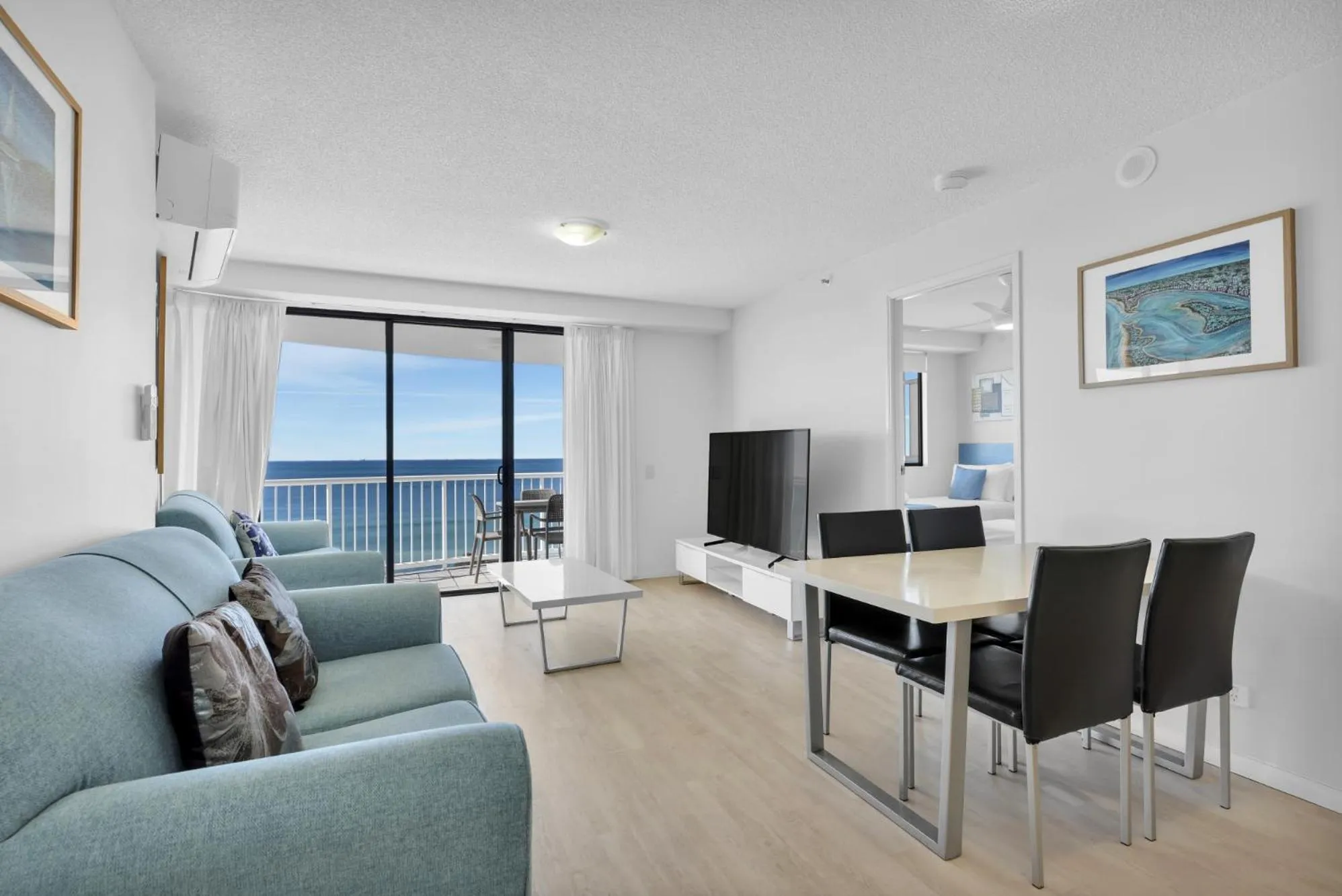 Living room in Catalina Resort