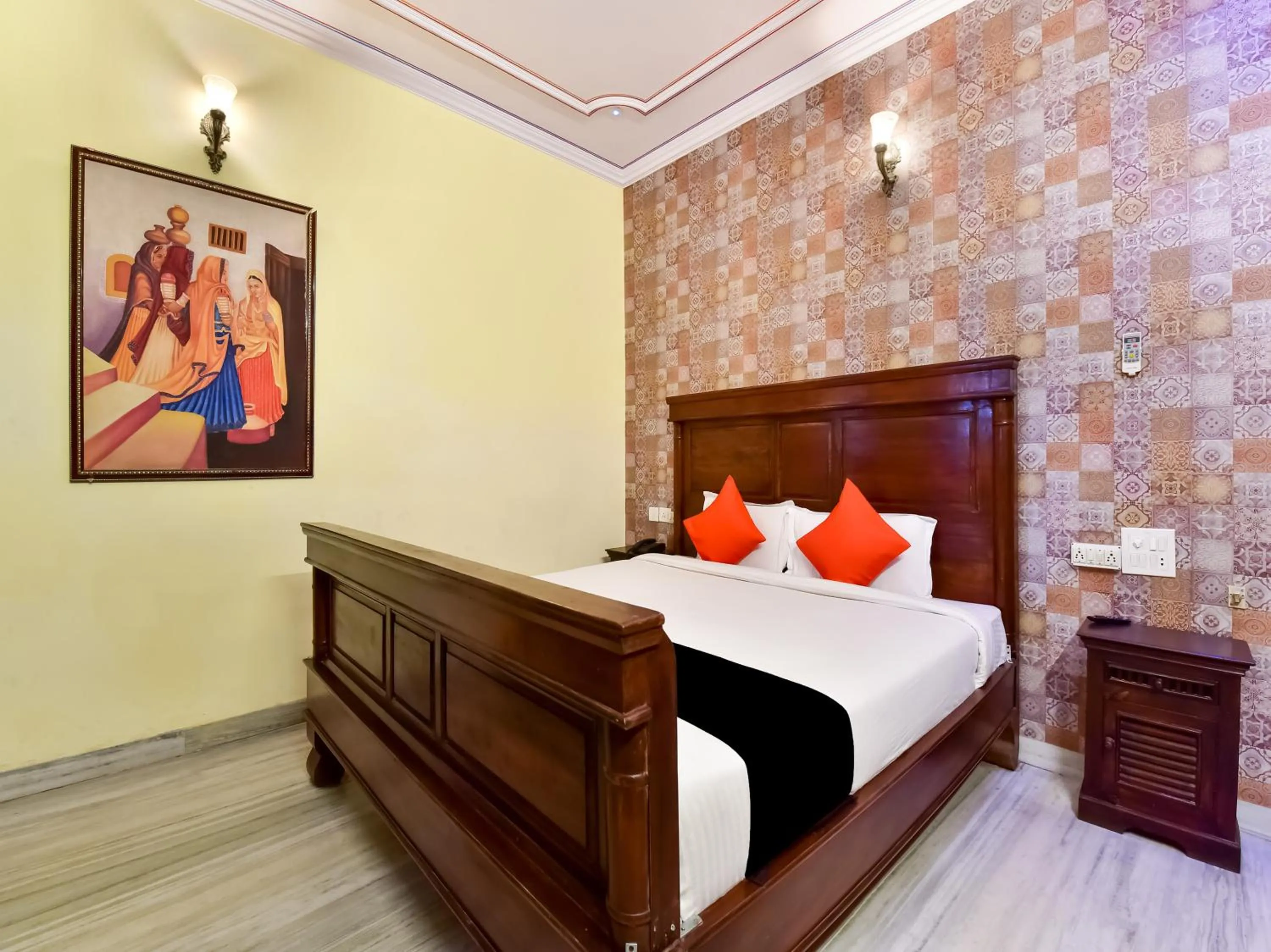 Bedroom, Bed in Hotel Radoli House - A Heritage Hotel