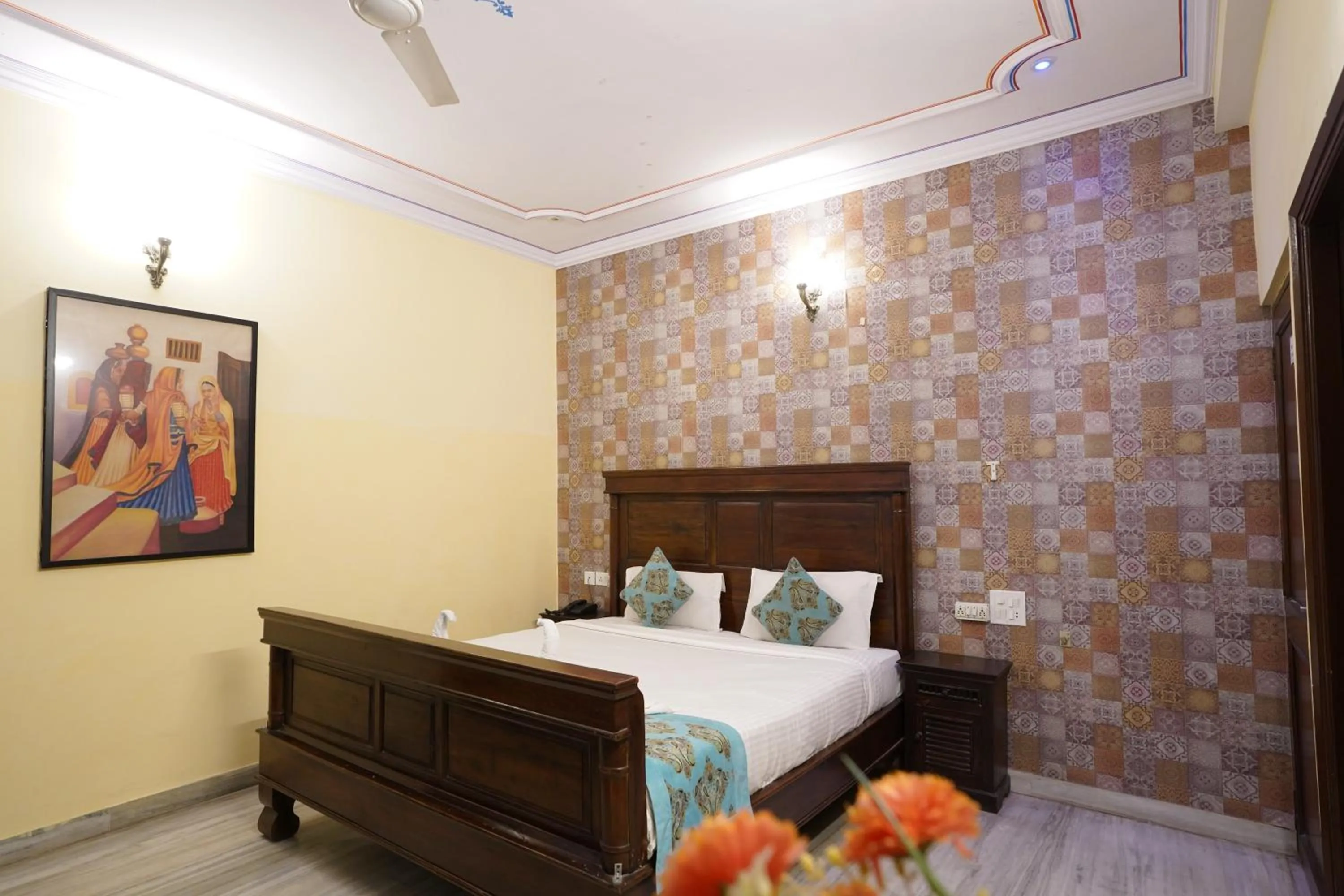 Bed in Hotel Radoli House - A Heritage Hotel