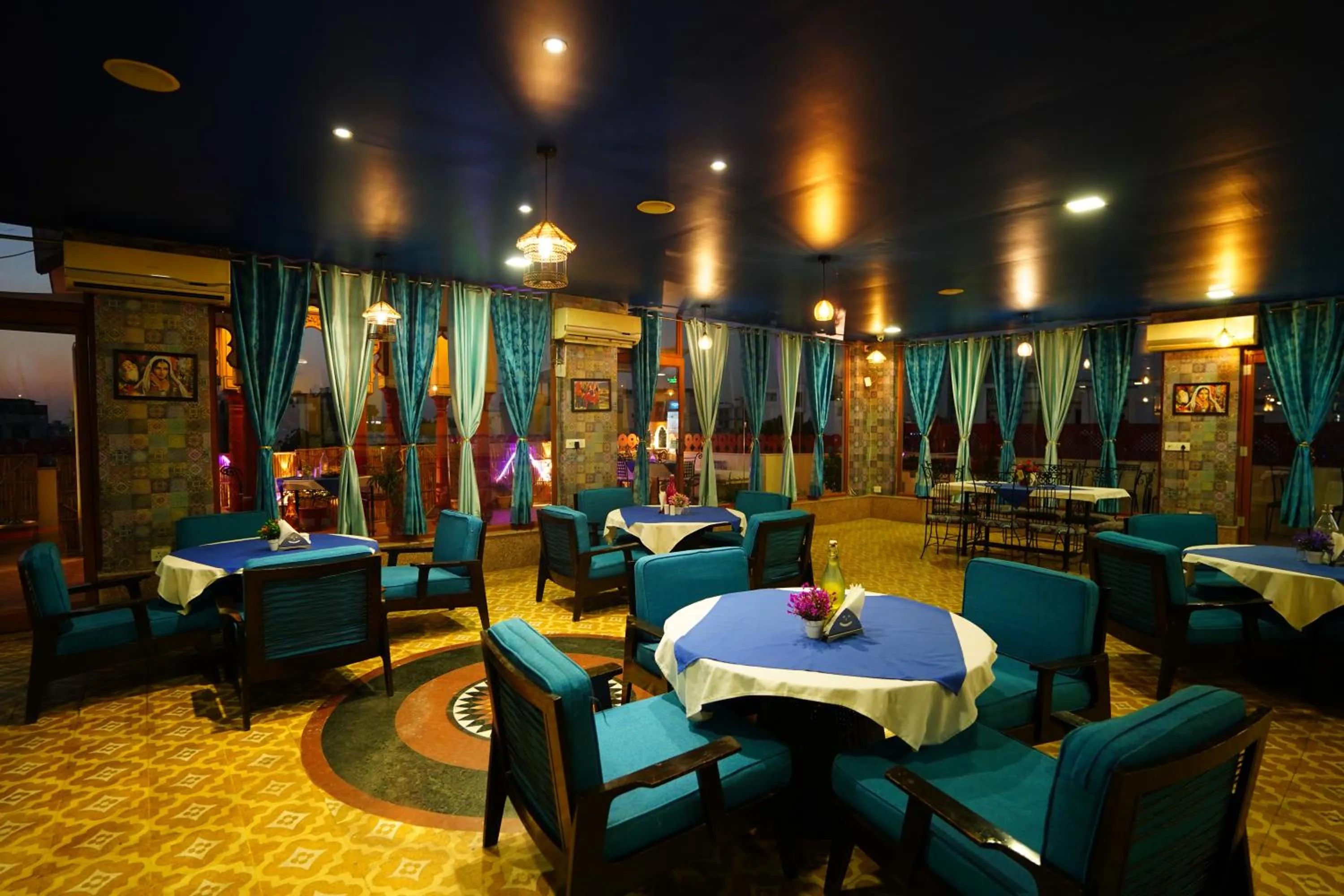 Restaurant/places to eat in Hotel Radoli House - A Heritage Hotel