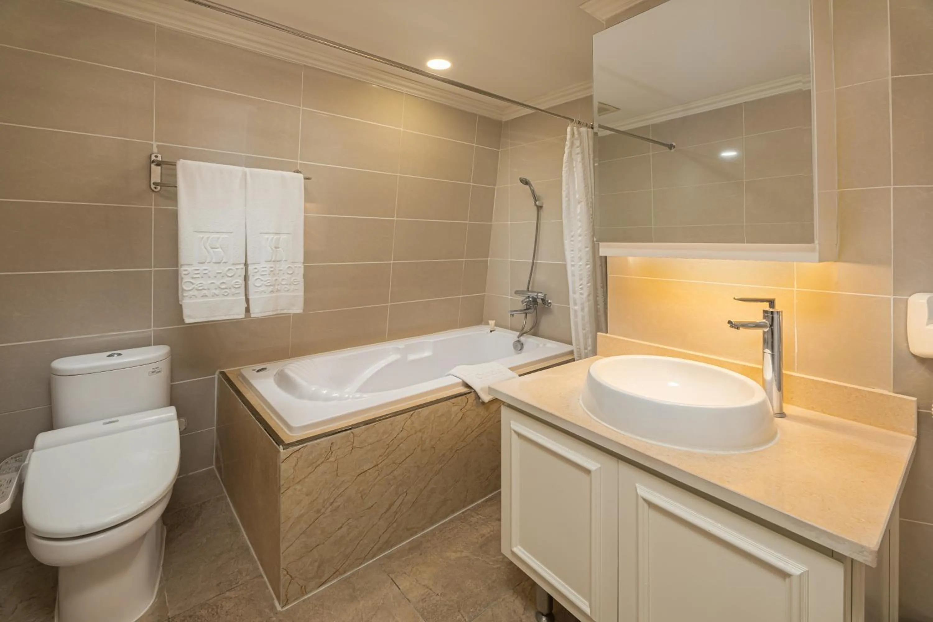 Bathroom in Super Candle Hotel