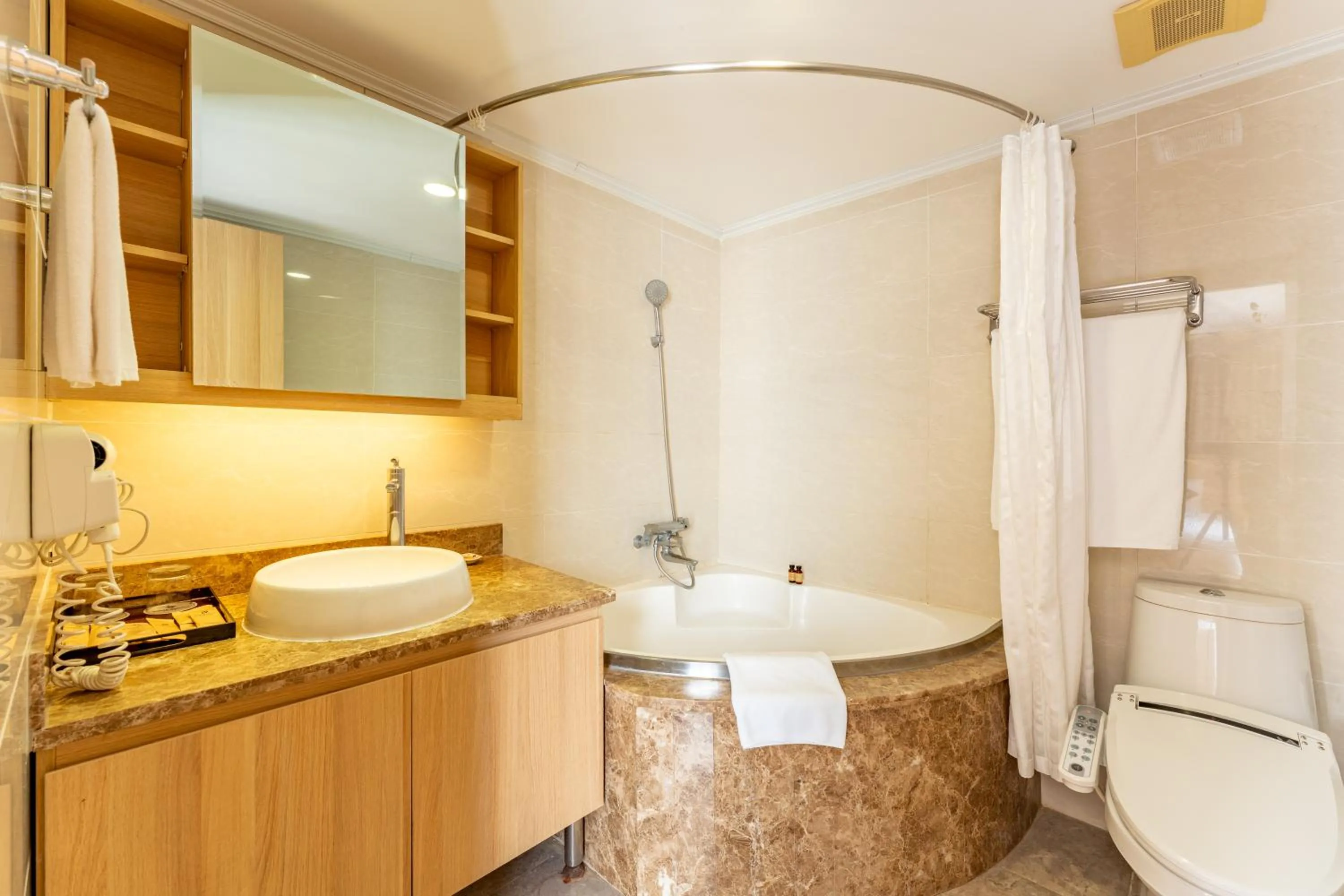 Bathroom in Super Candle Hotel