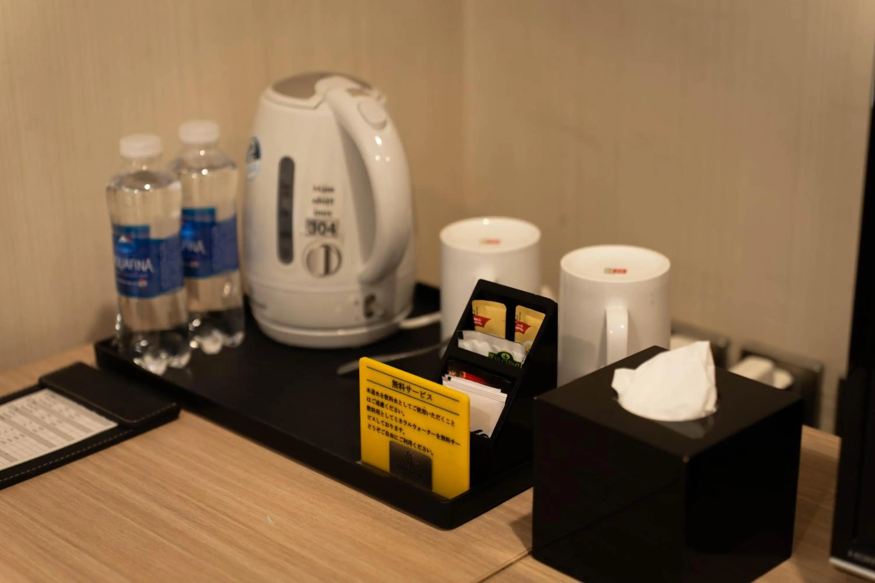 Coffee/tea facilities in Super Candle Hotel