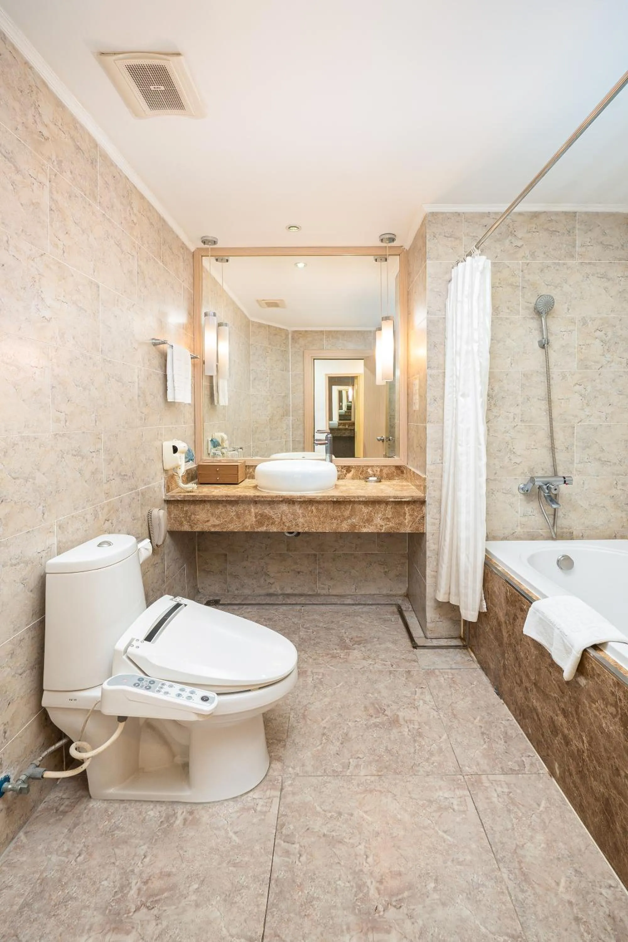 Bathroom in Super Candle Hotel