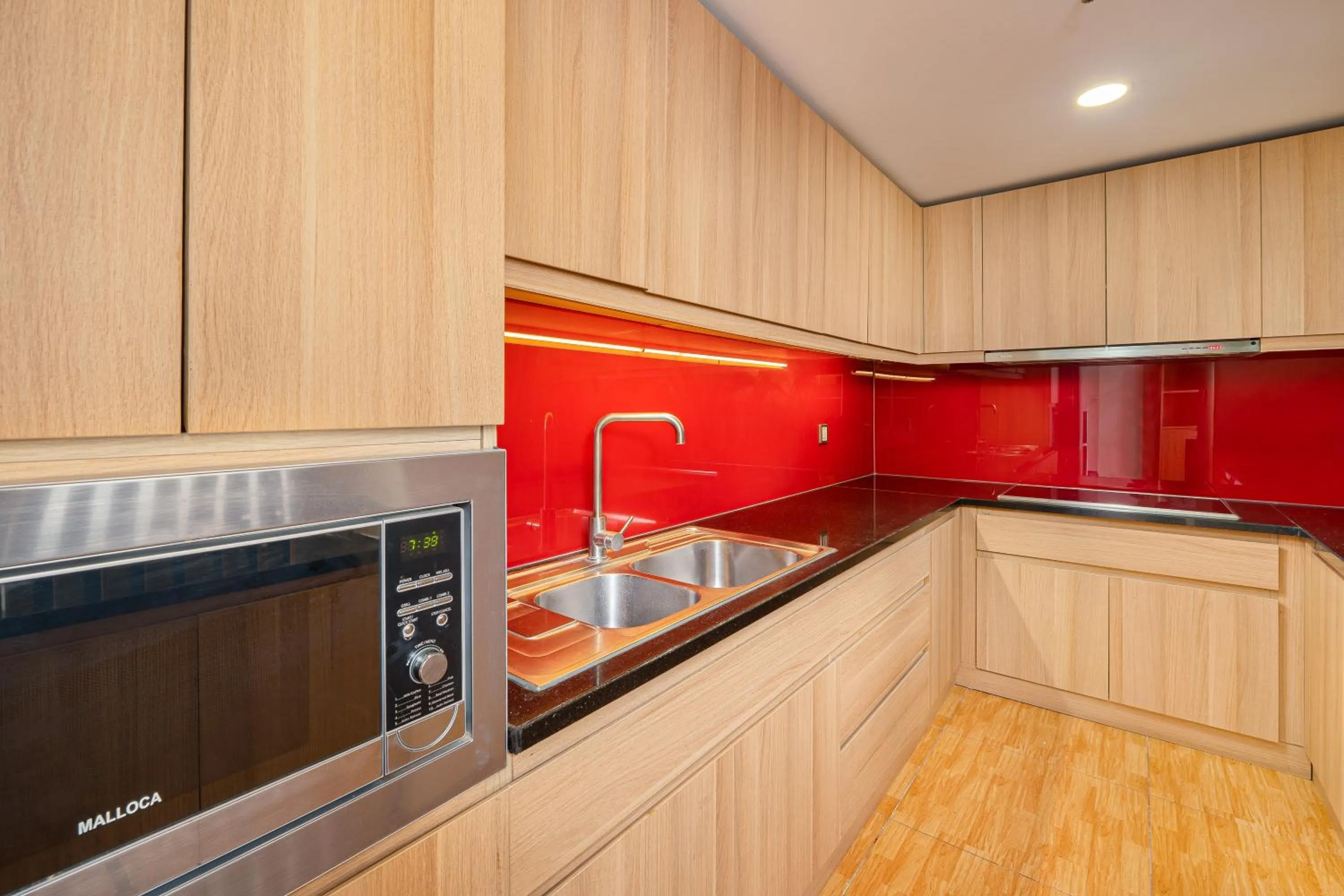 kitchen in Super Candle Hotel