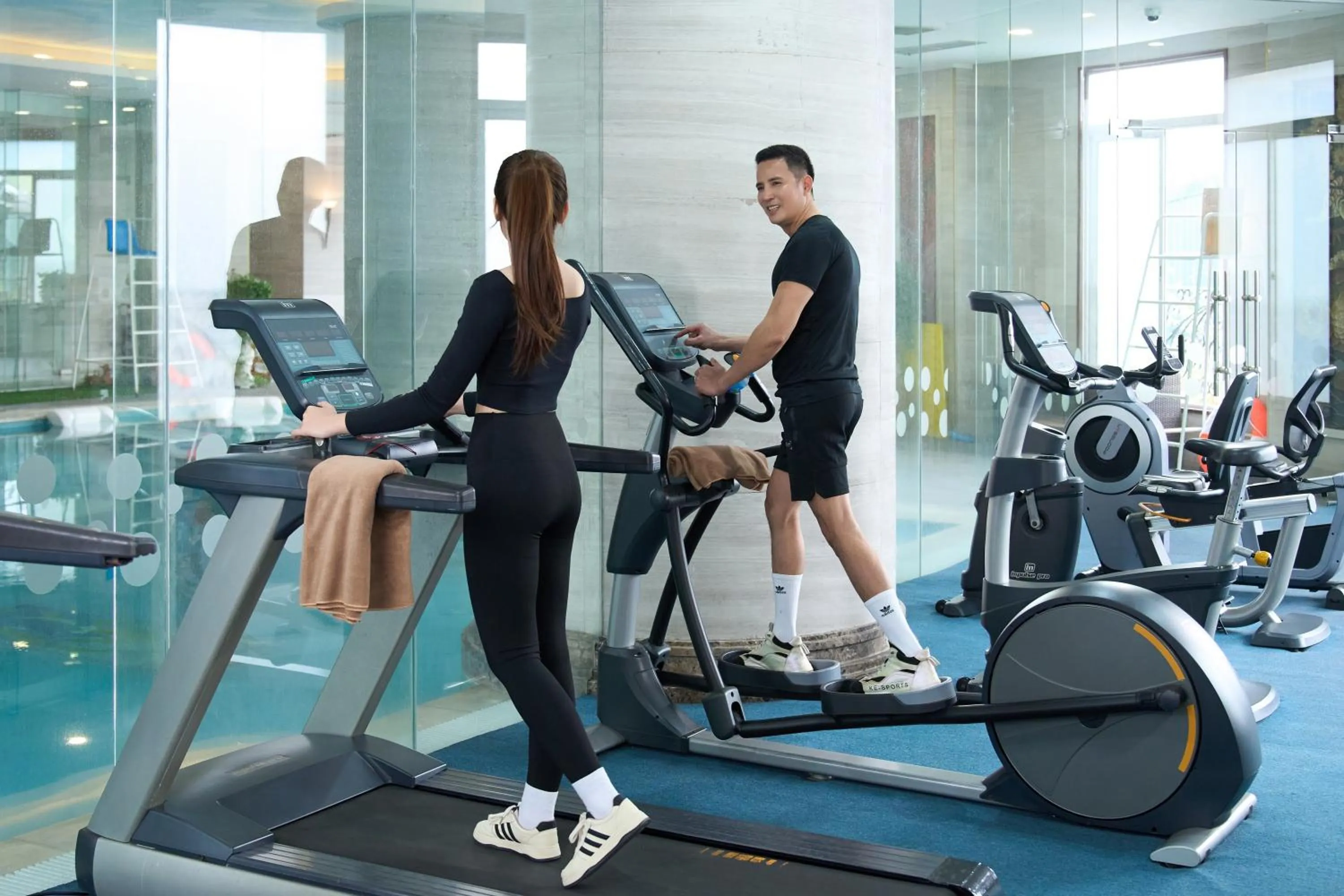 Fitness centre/facilities in Super Candle Hotel