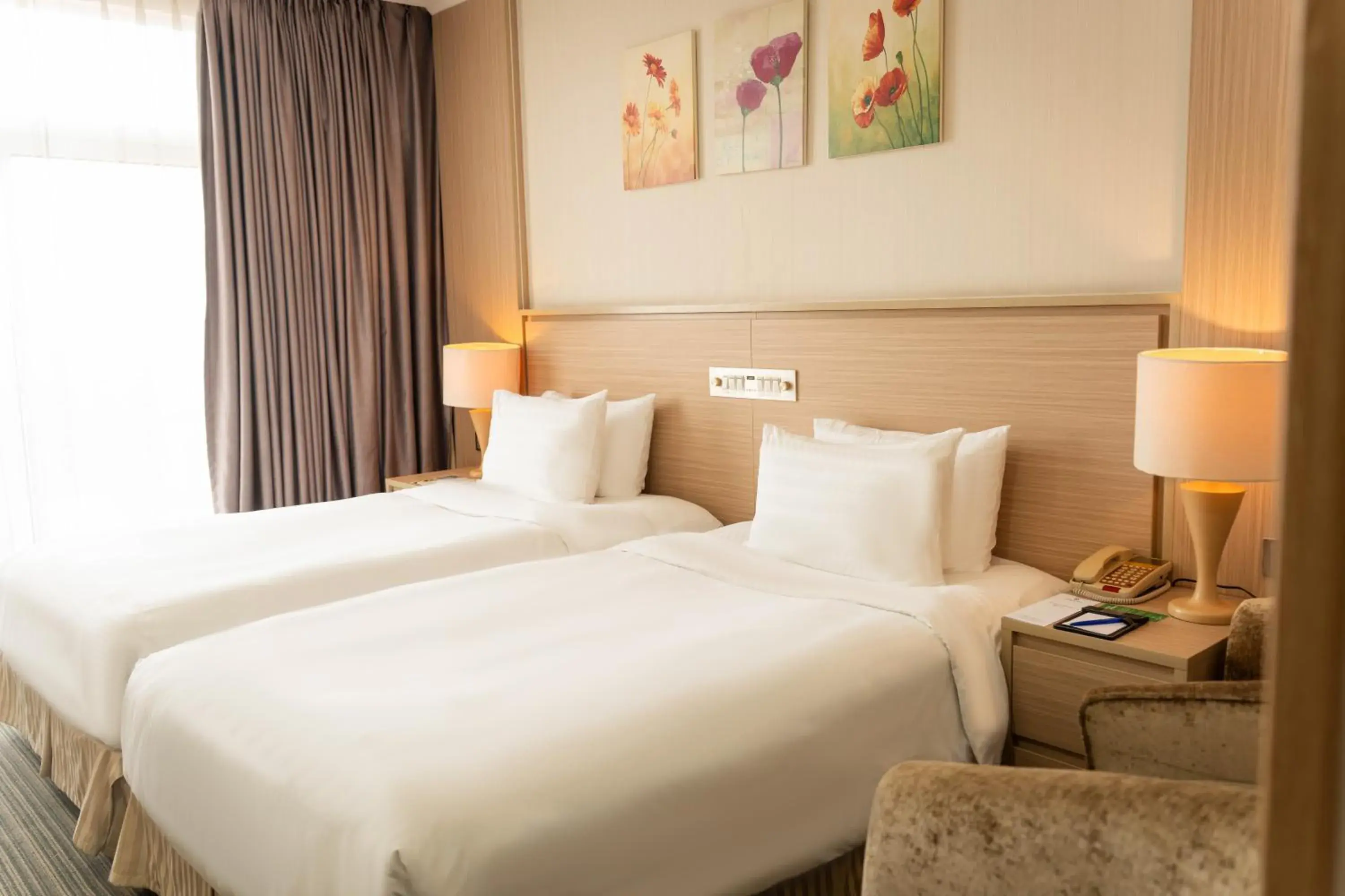 Superior Twin Room in Super Candle Hotel Superior Twin Room in Super Candle Hotel