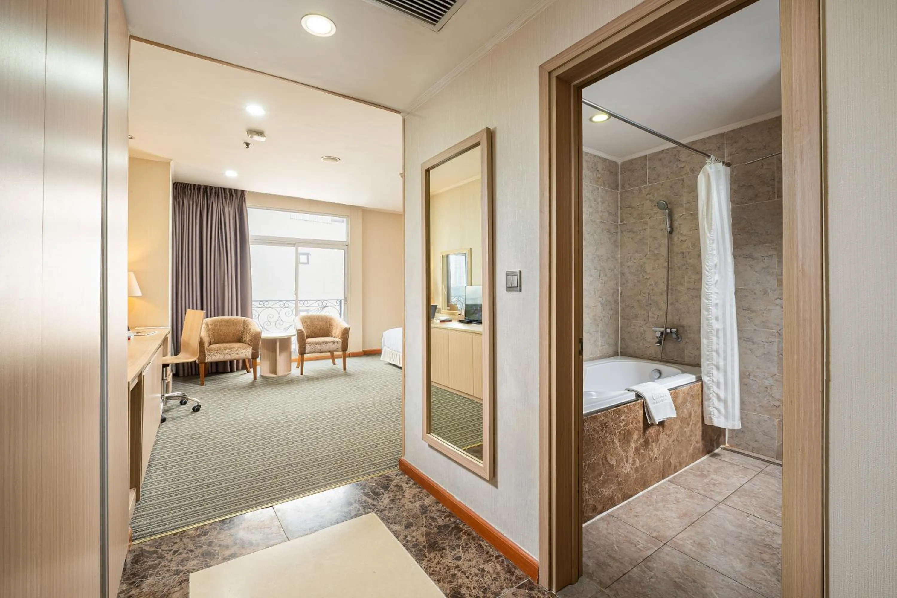 Bathroom, Bed in Super Candle Hotel