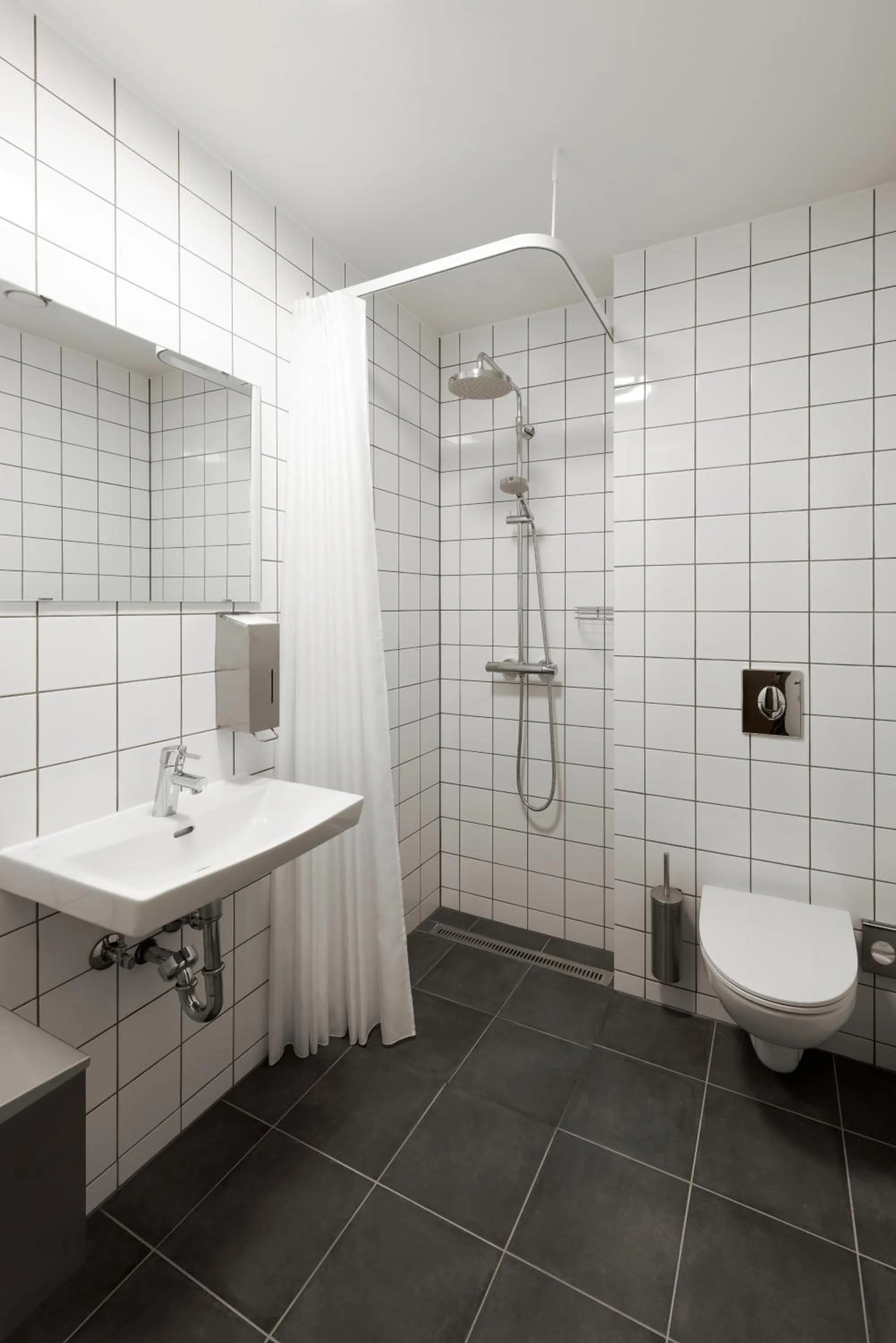 Shower, Bathroom in BOOK1 by Brøchner Hotels