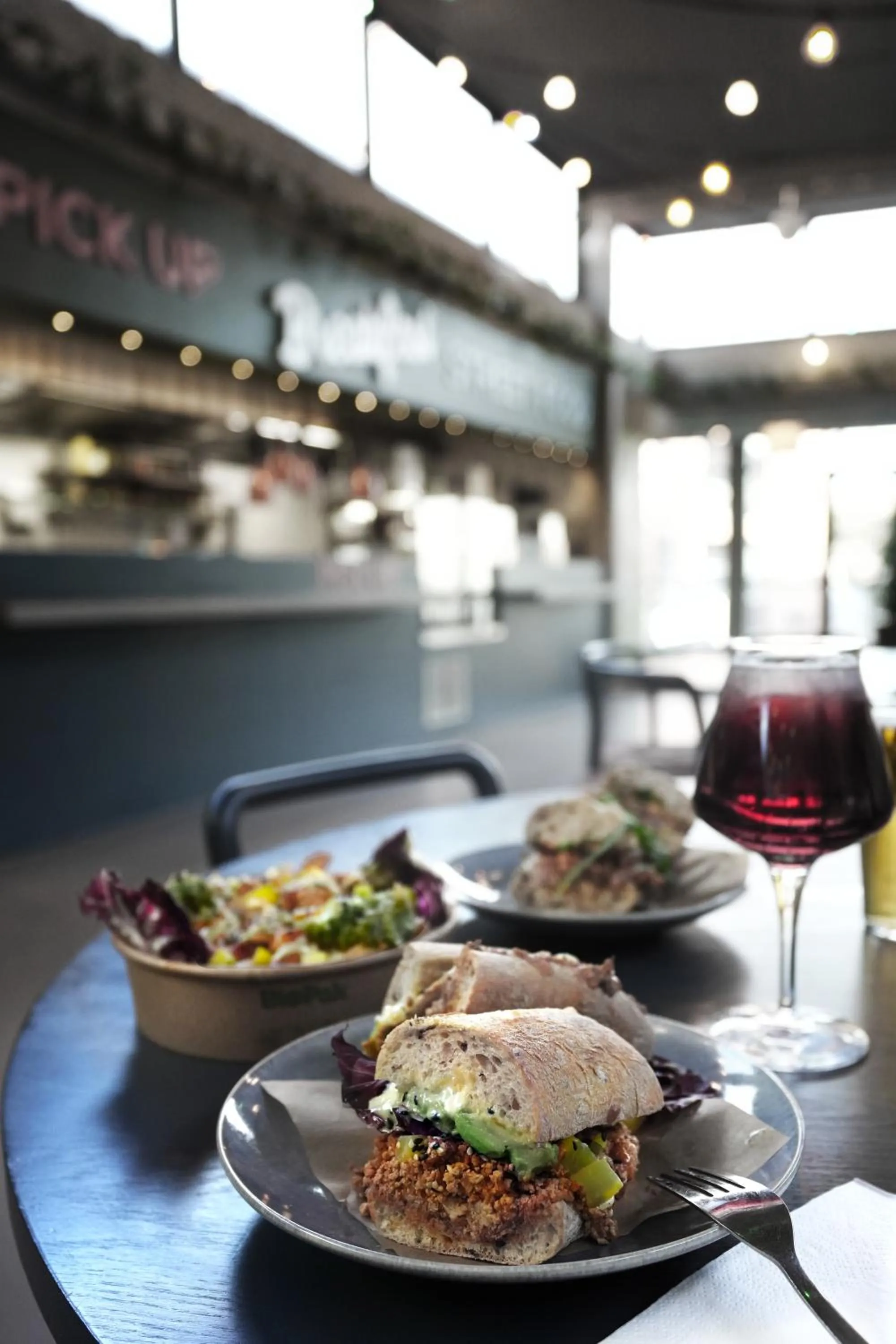 Restaurant/places to eat in BOOK1 by Brøchner Hotels