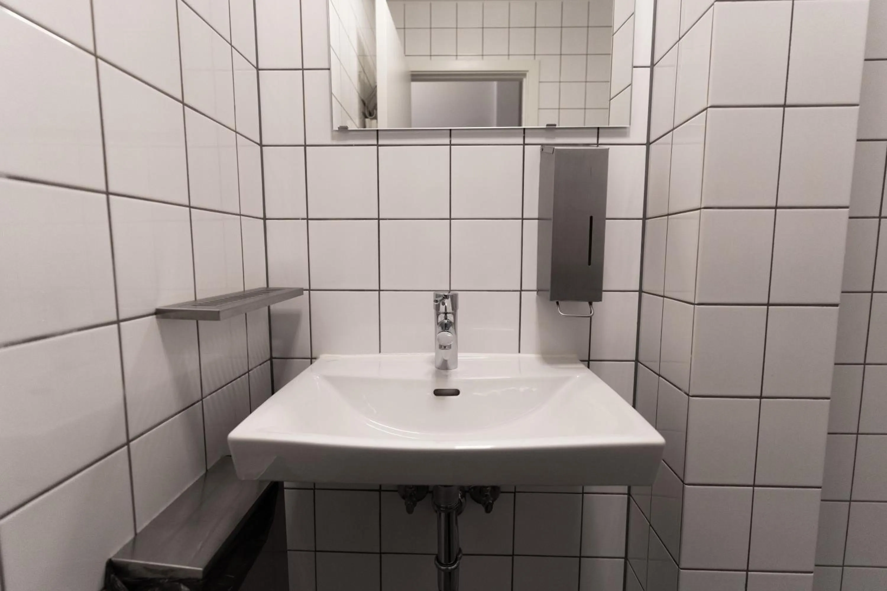 Bathroom in Roberta's Society Aarhus